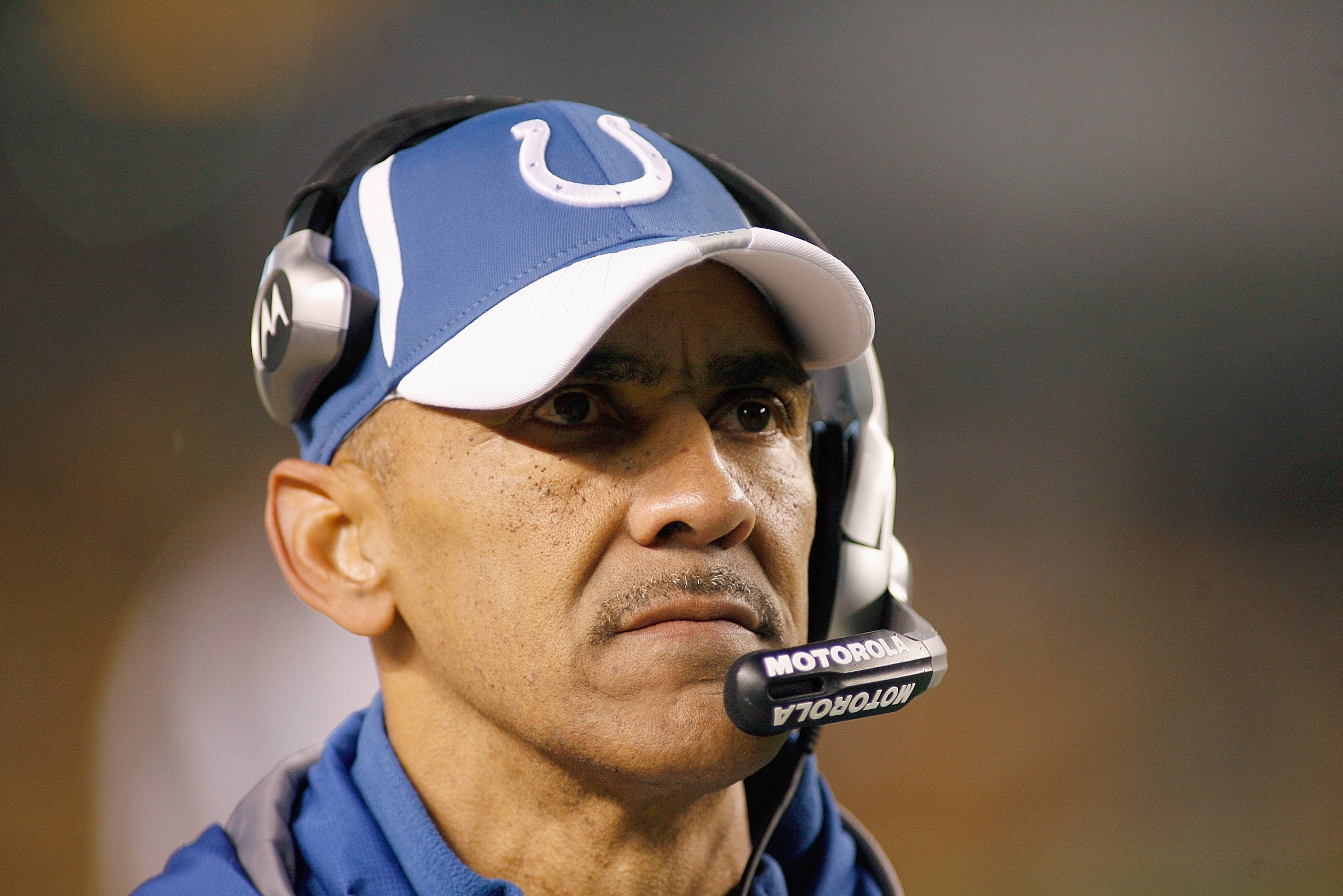 PITTSBURGH - NOVEMBER 9:  Head coach Tony Dungy  of the Indianapolis Colts watches the action from the sidelines during the game against the Pittsburgh Steelers on November 9, 2008 at Heinz Field in Pittsburgh, Pennsylvania. (Photo by: Rick Stewart/Getty
