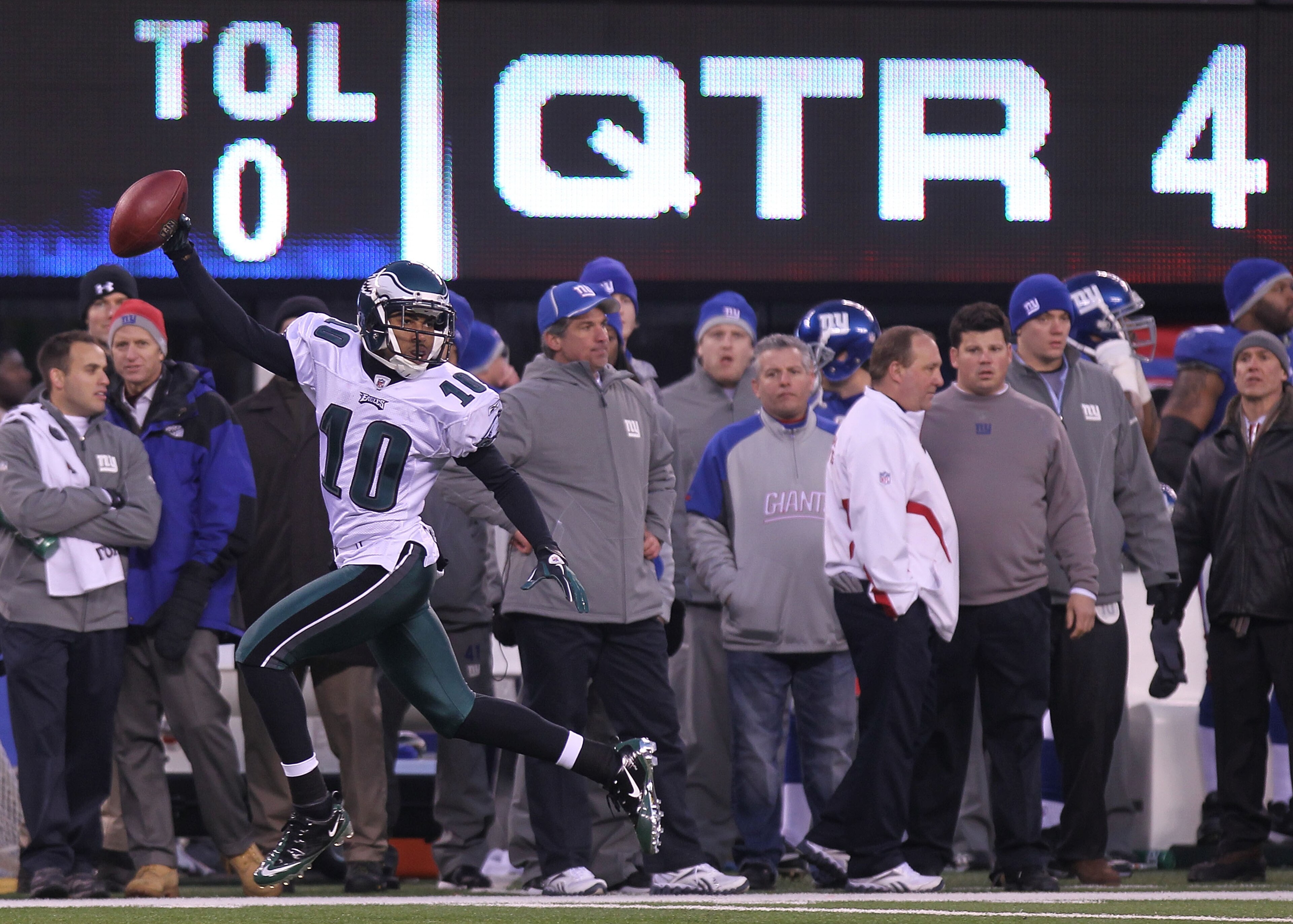 EAST RUTHERFORD, NJ - DECEMBER 19: DeSean Jackson #10 of the Philadelphia Eagles runs in the game winning touchdown on a punt return against the New York Giants at New Meadowlands Stadium on December 19, 2010 in East Rutherford, New Jersey. (Photo by Ni EAST RUTHERFORD, NJ - DECEMBER 19: DeSean Jackson #10 of the Philadelphia Eagles runs in the game winning touchdown on a punt return against the New York Giants at New Meadowlands Stadium on December 19, 2010 in East Rutherford, New Jersey. (Photo by Ni