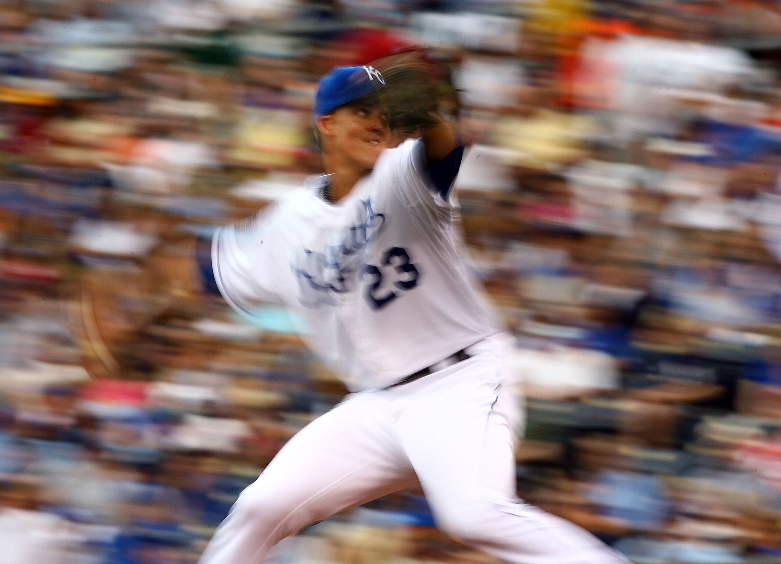 KANSAS CITY, MO - JUNE 17:  Starting pitcher Zack Greinke #23 of the Kansas City Royals pitches during the game against the Arizona Diamondbacks on June 17, 2009 at Kauffman Stadium in Kansas City, Missouri.  (Photo by Jamie Squire/Getty Images)