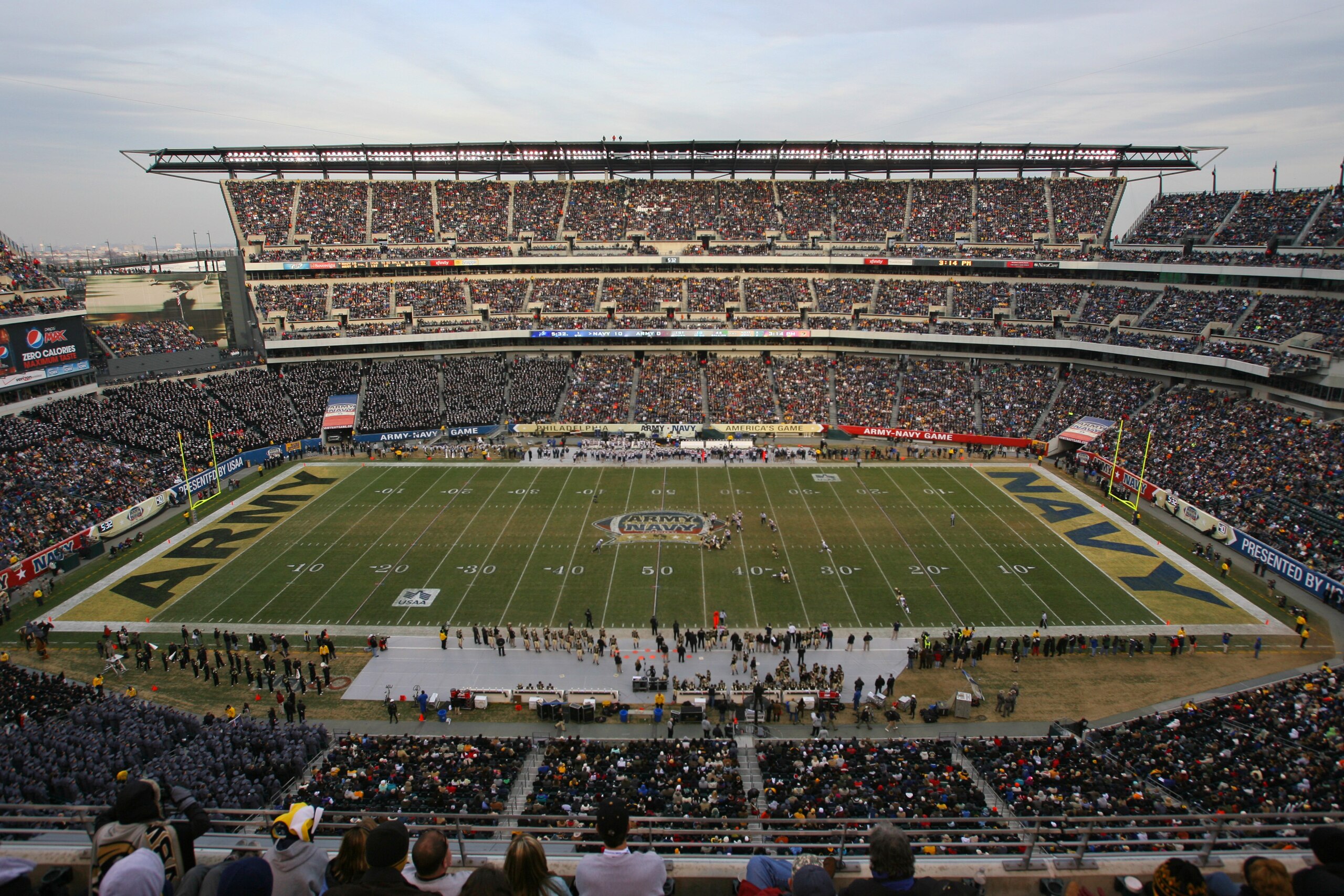 PHILADELPHIA - DECEMBER 11: A view of the field during a game between the Army Black Knights and the Navy Midshipmen on December 11, 2010 at Lincoln Financial Field in Philadelphia, Pennsylvania. The Midshipmen won 31-17. (Photo by Hunter Martin/Getty Ima
