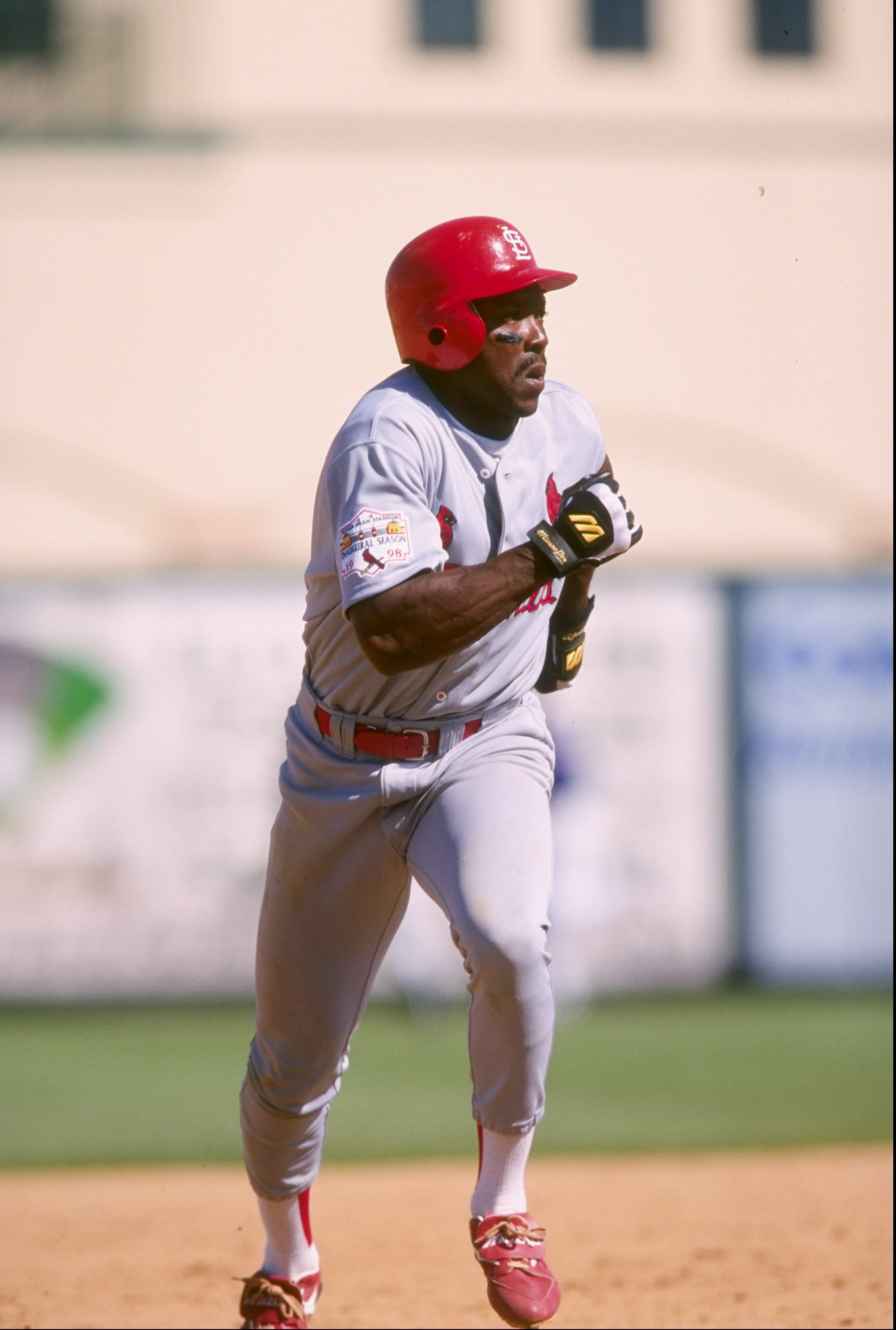 5 Mar 1998: Vince Coleman #29 of the St. Louis Cardinals in action during a spring training game against the Montreal Expos at Roger Dean Stadium in Jupiter Florida. The Cardinals defeated the Expos 5-3.