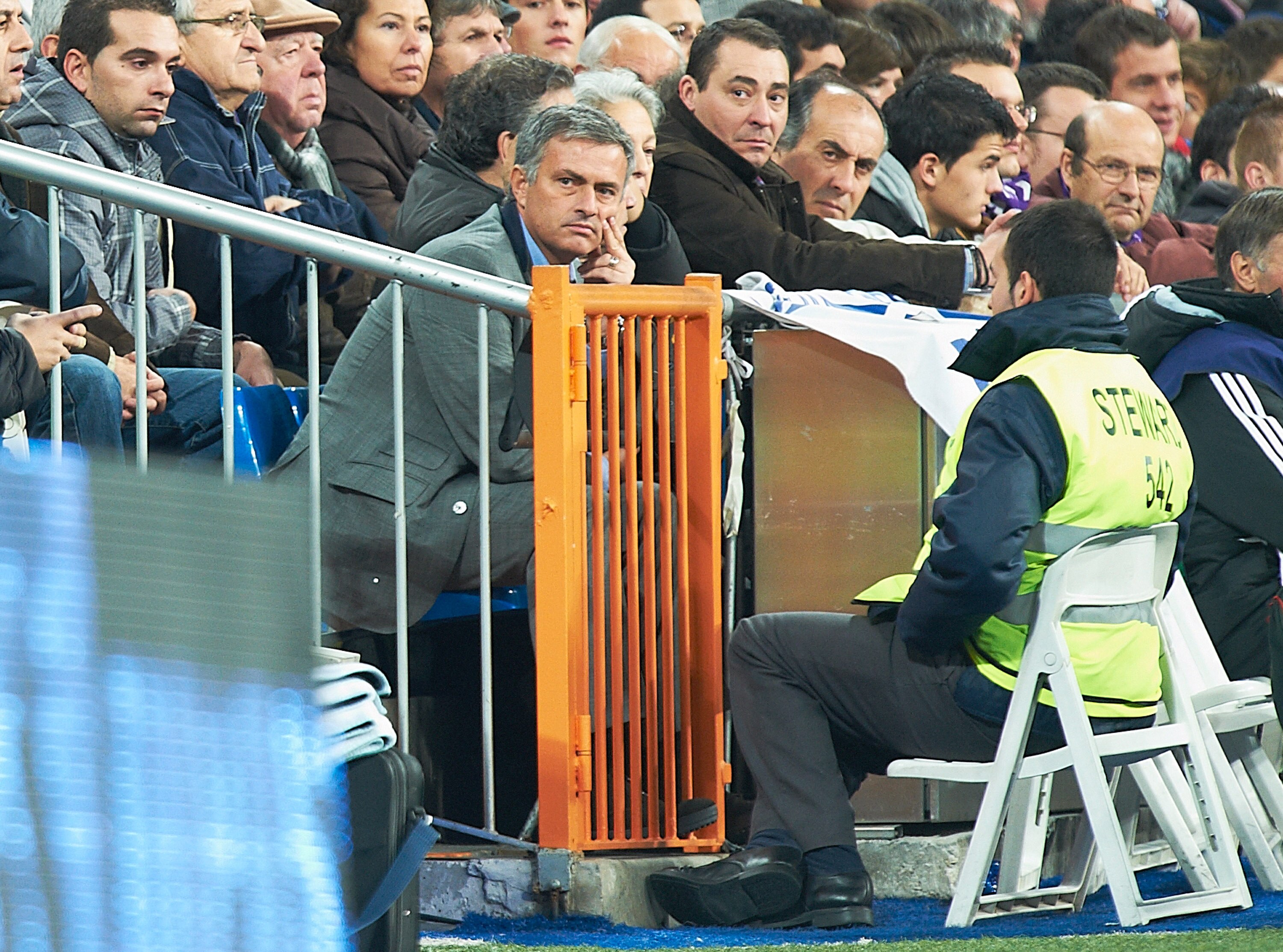 MADRID, SPAIN - NOVEMBER 20:  Real Madrid manager Jose Mourinho looks on during the la liga match between Real Madrid and Athletic Bilbao at Estadio Santiago Bernabeu on November 20, 2010 in Madrid, Spain.  (Photo by Manuel Queimadelos Alonso/Getty Images