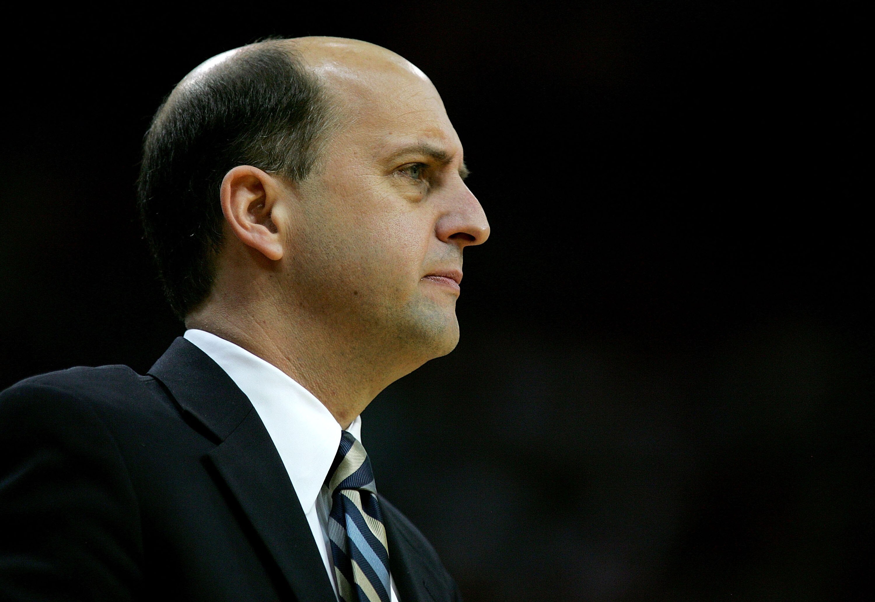 HOUSTON - APRIL 21:  Coach Jeff Van Gundy of the Houston Rockets on the sidelines as his teams plays the Utah Jazz in Game One of the Western Conference Quarterfinals during the 2007 NBA Playoffs at the Toyota Center April 21, 2007 in Houston, Texas. NOTE