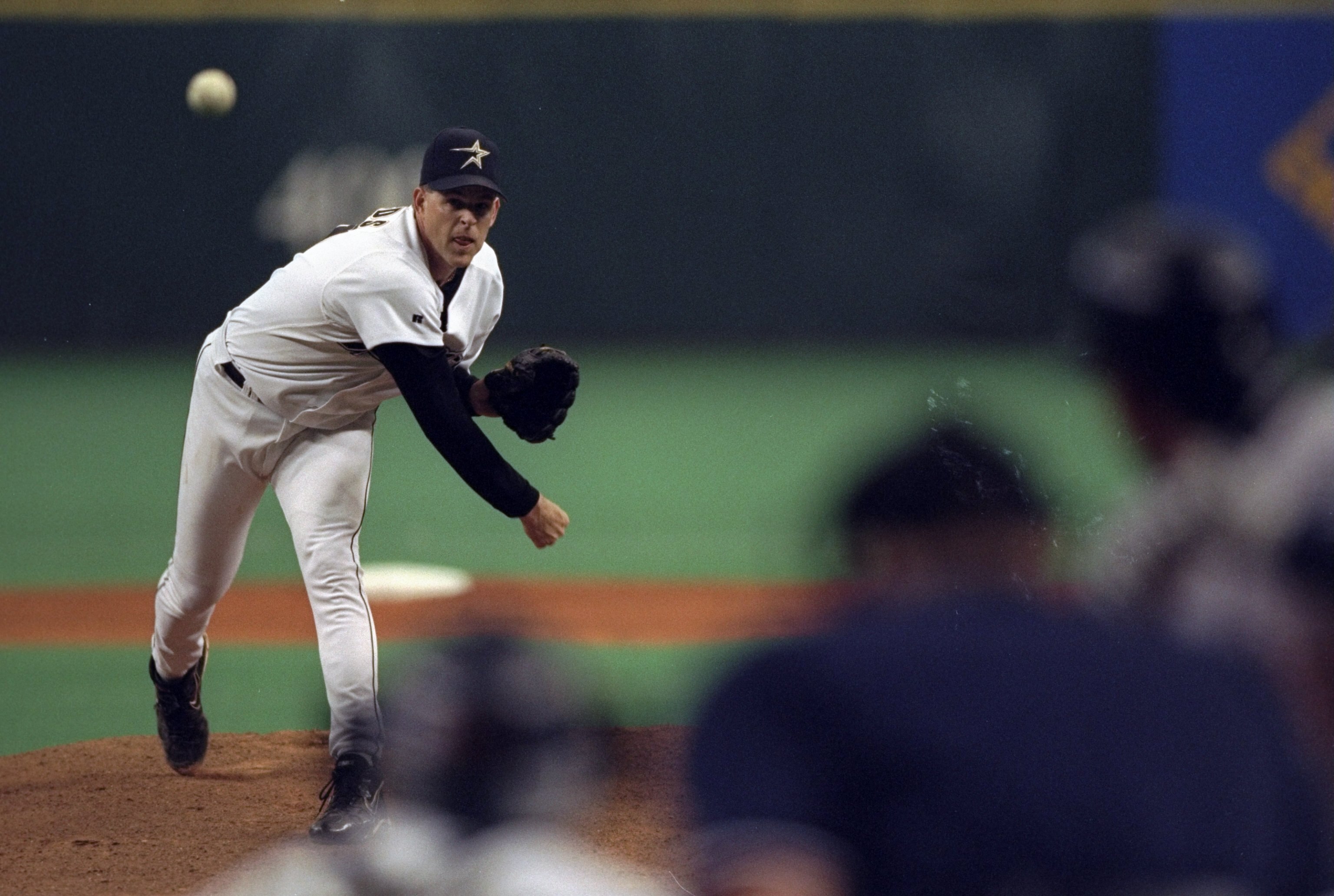 1 Oct 1998:  Pitcher Shane Reynolds #37 of the Houston Astros throws a pitch during game two of the National League Divisional Series against the San Diego Padres at the Astrodome in Houston, Texas. The Astros defeated the Padres 5-4. Mandatory Credit: To