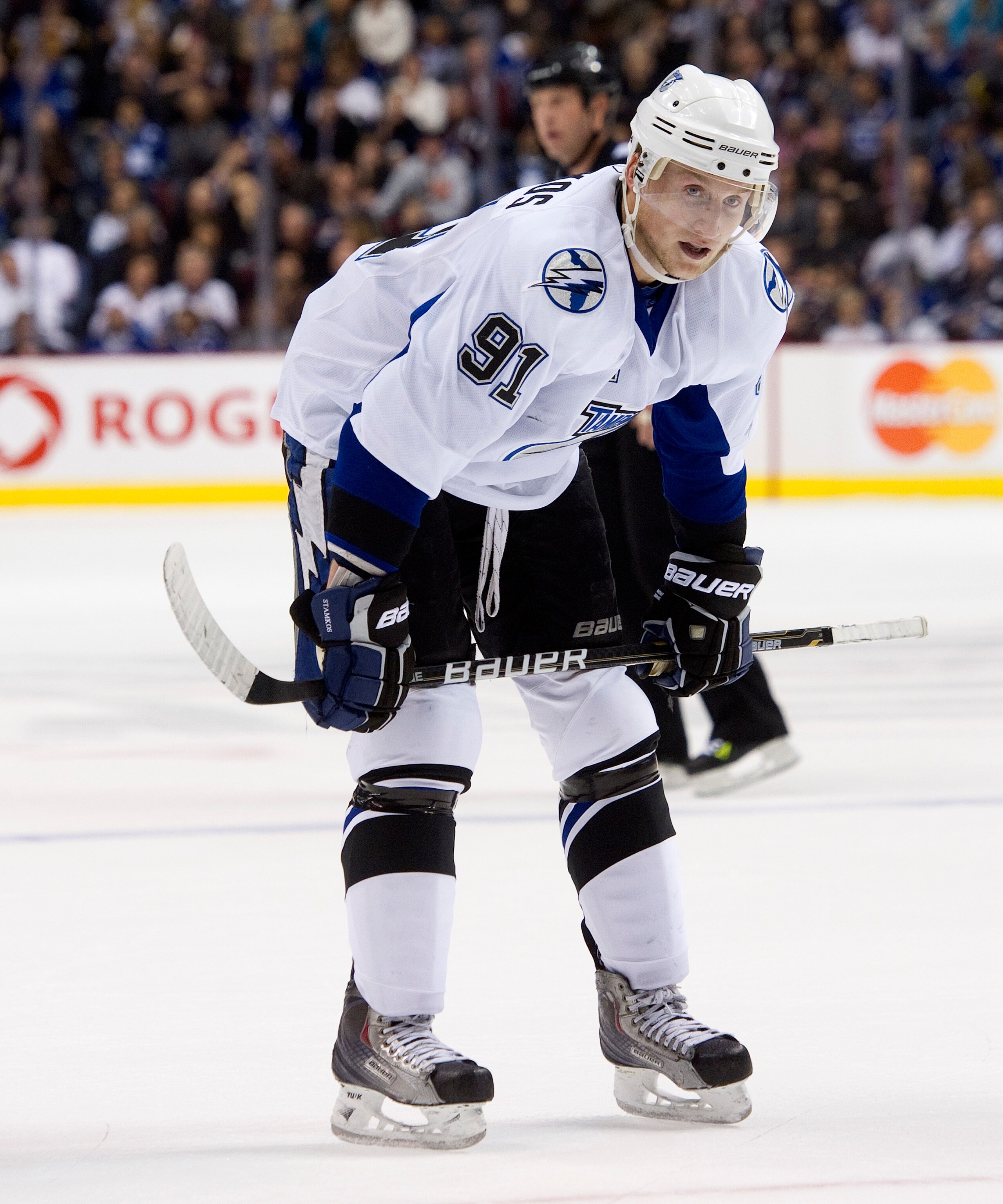 VANCOUVER, CANADA - DECEMBER 11: Steven Stamkos #91 of the Tampa Bay Lightning waits for a face-off during NHL action on December 11, 2010 against the Vancouver Canucks at Rogers Arena in Vancouver, BC, Canada.  (Photo by Rich Lam/Getty Images)