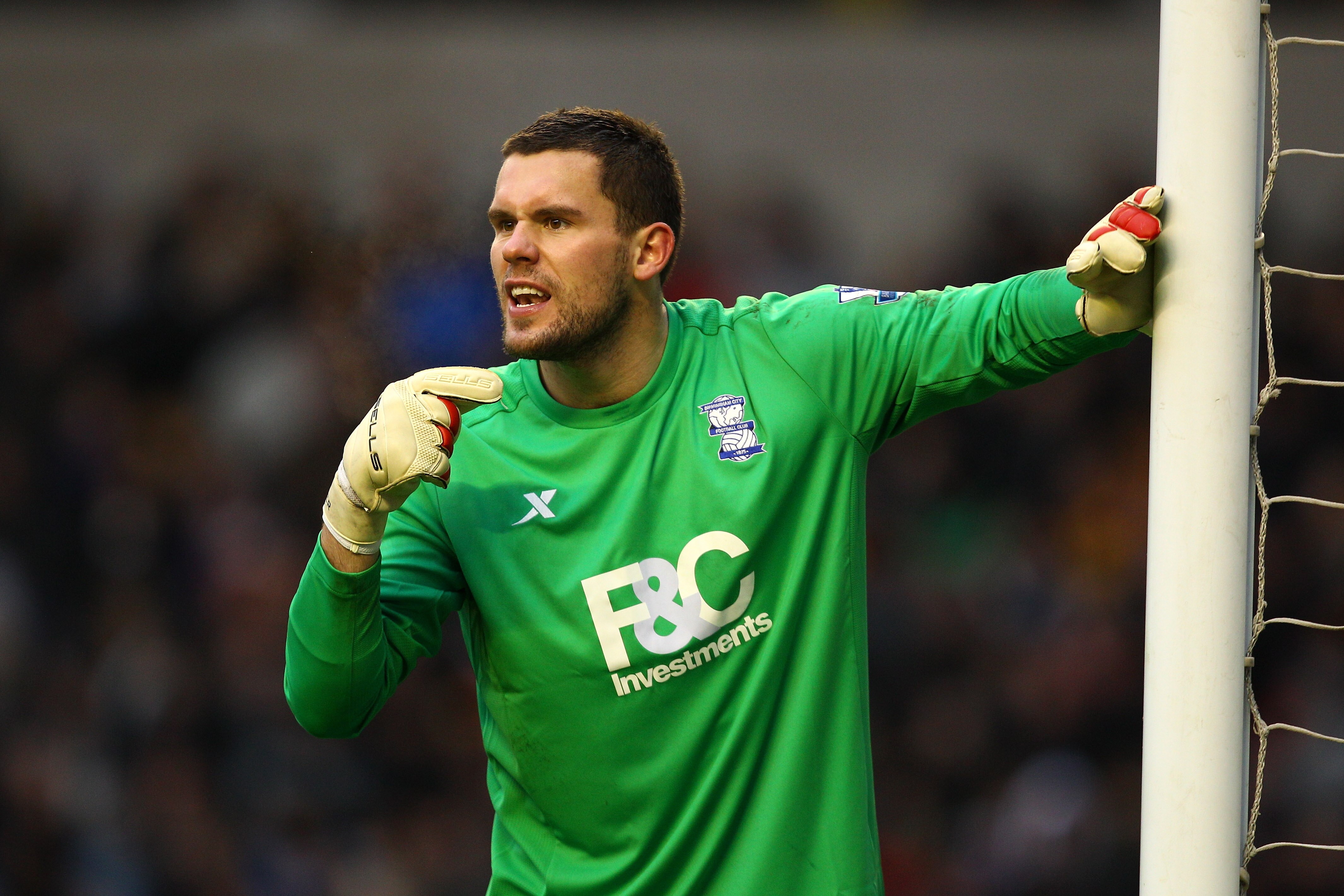 WOLVERHAMPTON, ENGLAND - DECEMBER 12:  Birmingham goalkeeper Ben Foster in action during the Barclays Premier League match between Wolverhampton Wanderers and Birmingham City at Molineux on December 12, 2010 in Wolverhampton, England.  (Photo by Richard H
