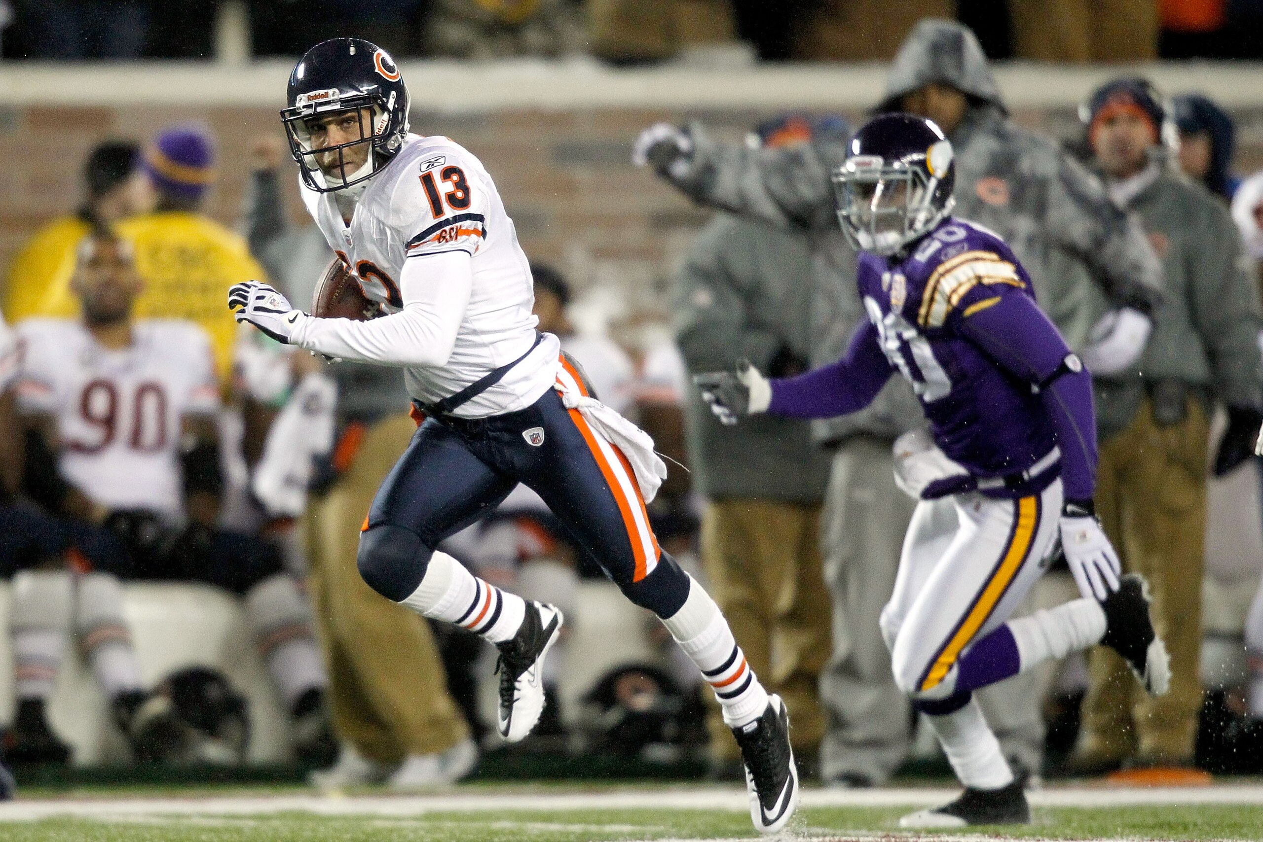 MINNEAPOLIS, MN - DECEMBER 20:  Johnny Knox #13 of the Chicago Bears scores a touchdown against the Minnesota Vikings at TCF Bank Stadium on December 20, 2010 in Minneapolis, Minnesota.  (Photo by Matthew Stockman/Getty Images)