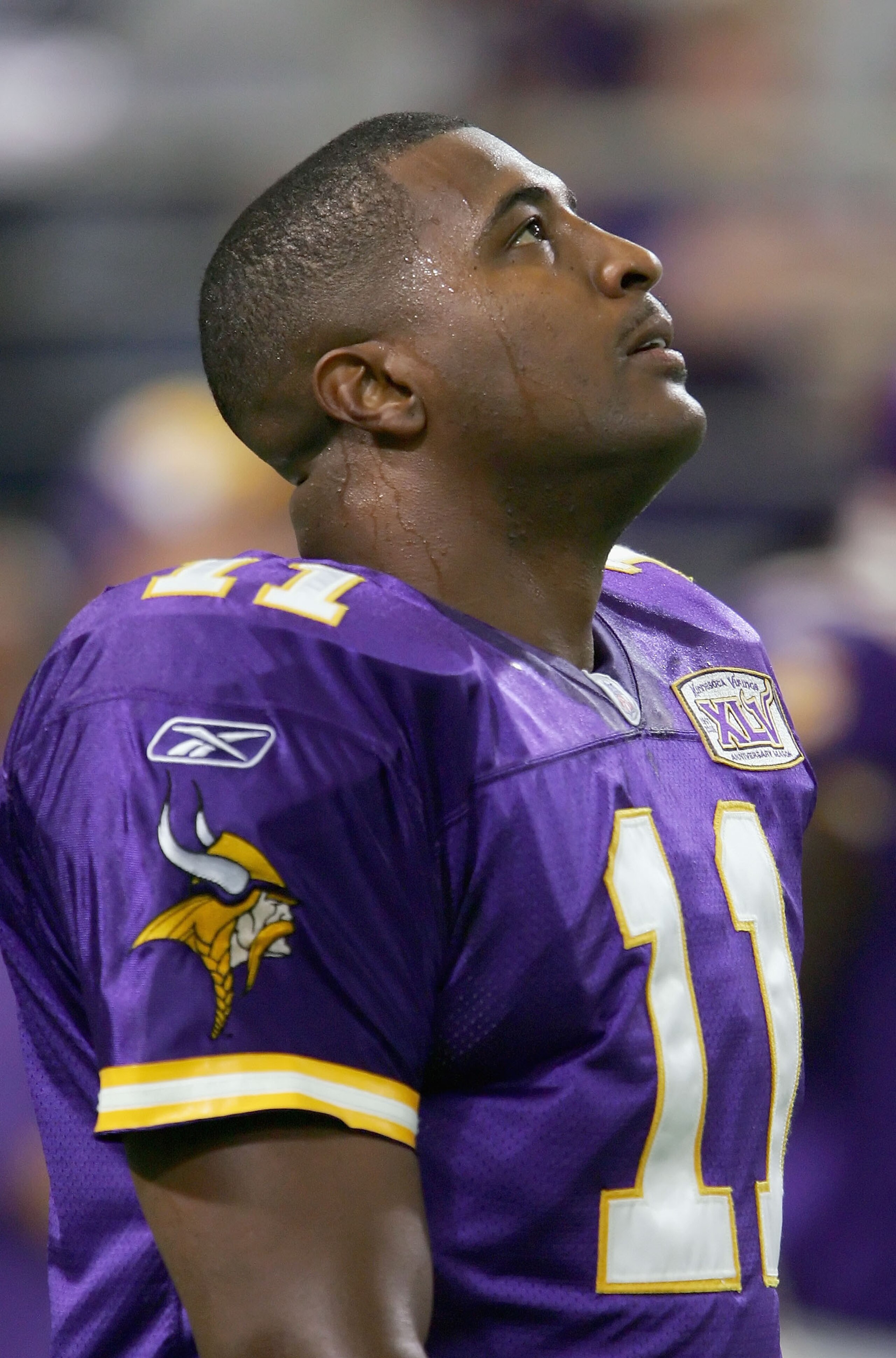 MINNEAPOLIS, MN - SEPTEMBER 11:   Quarterback Daunte Culpepper #11 of the Minnesota Vikings looks up at the dome before taking on the Tampa Bay Buccaneers on September 11, 2005 at H.H.H. Metrodome in Minneapolis, Minnesota.  (Photo by Lisa Blumenfeld/Gett