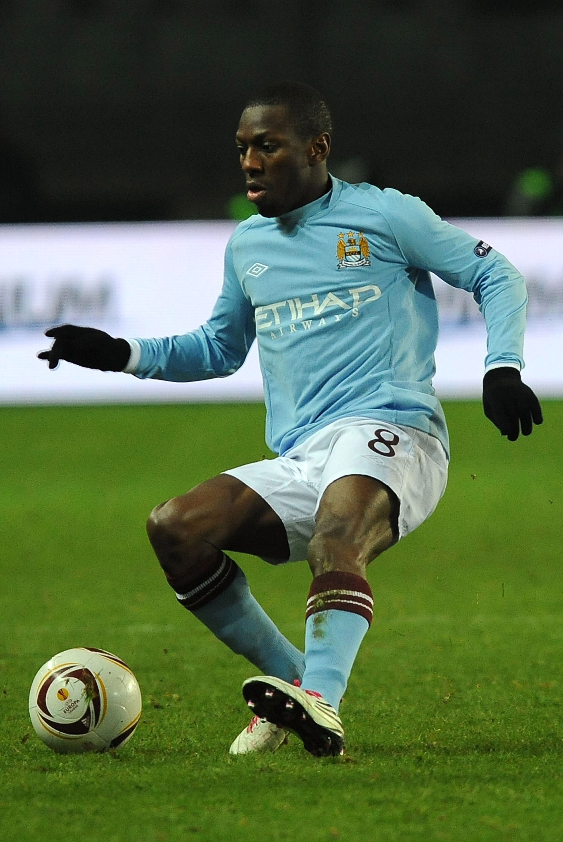 TURIN, ITALY - DECEMBER 16: Shaun Wright-Phillips of Manchester City in action during the UEFA Europa League group A match between Juventus FC and Manchester City at Stadio Olimpico di Torino on December 16, 2010 in Turin, Italy. (Photo by Massimo Cebrell