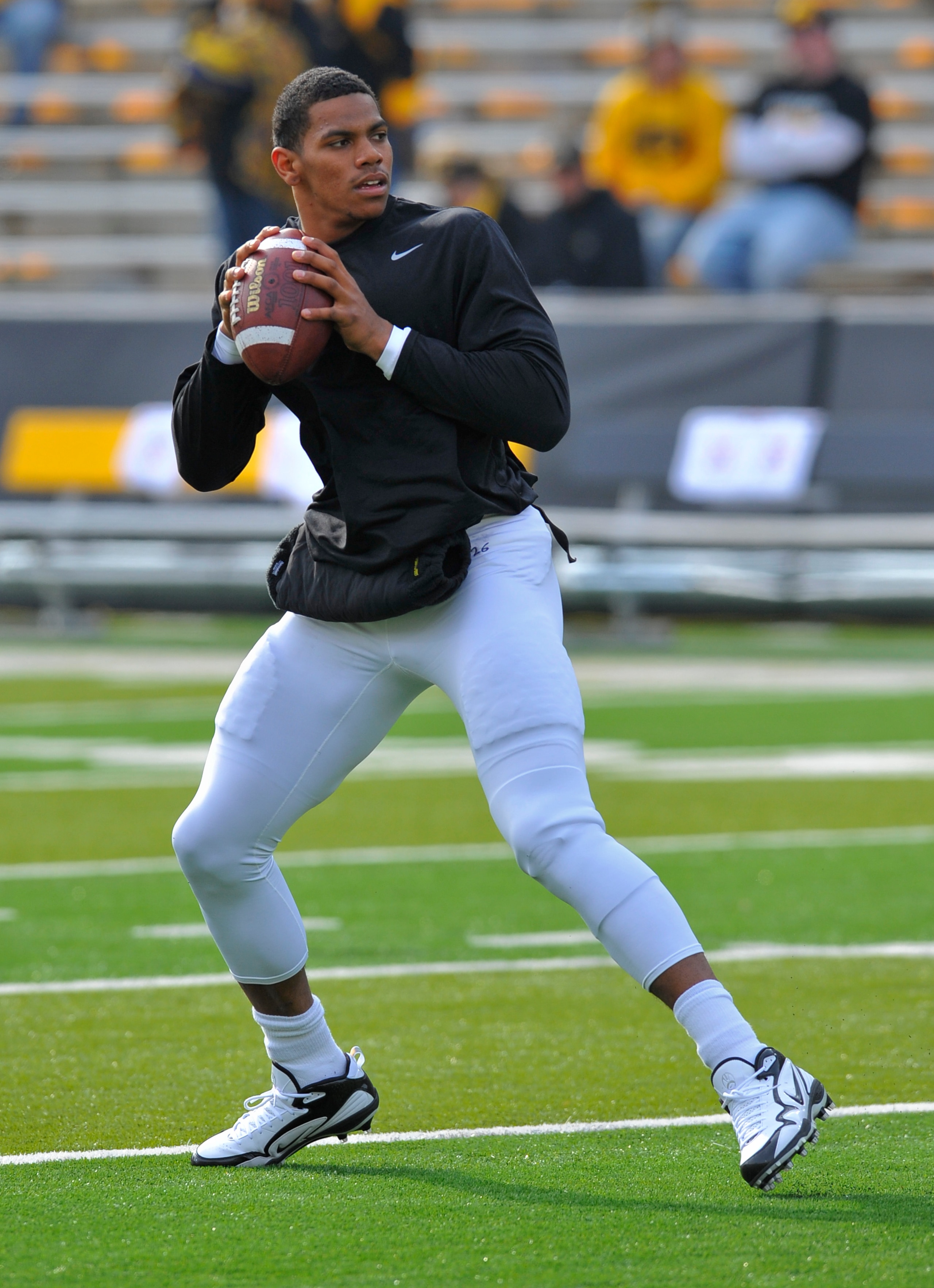 IOWA CITY, IA - NOVEMBER 20:  Quarterback Terrell Pryor #2 of the Ohio State Buckeyes warms up before the taking on the University of Iowa Hawkeyes at Kinnick Stadium on November 20, 2010 in Iowa City, Iowa. Ohio won 20-17 over Iowa. (Photo by David Purdy