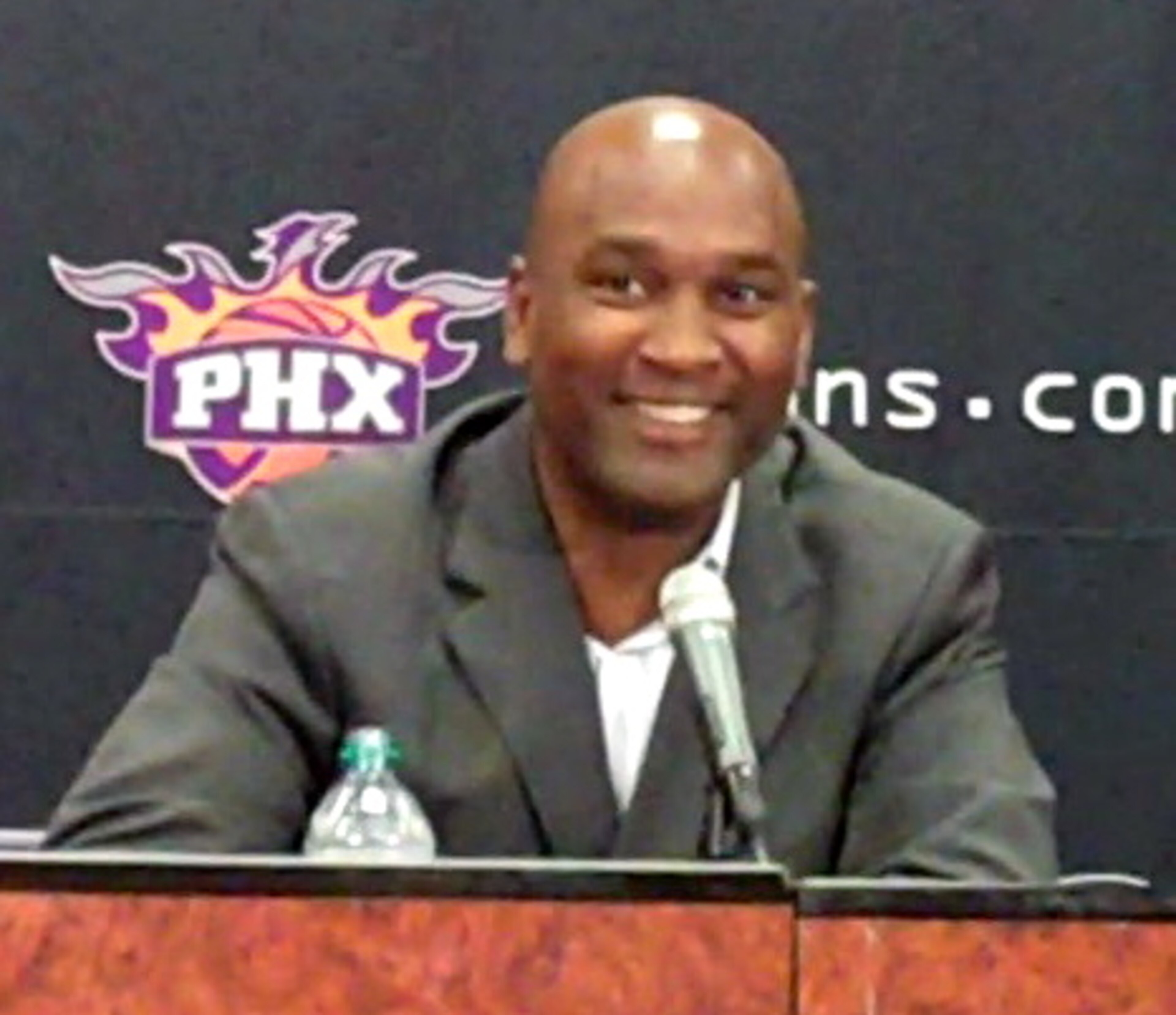 http://valleyofthesuns.com/2010/08/27/lance-blanks-suns-gm/