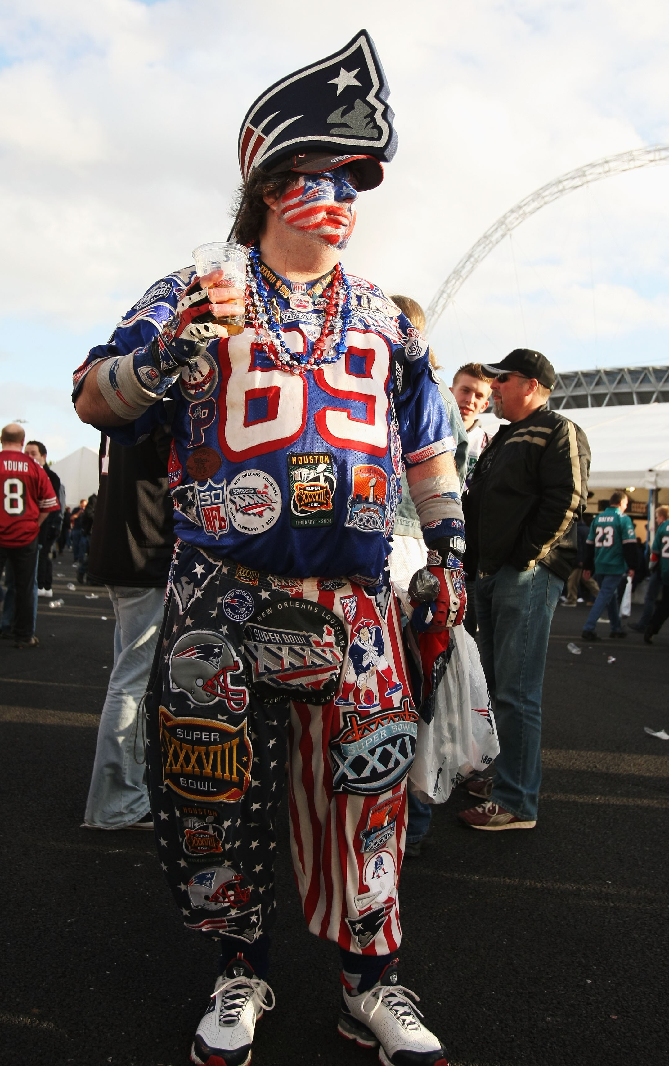 LONDON, ENGLAND - OCTOBER 25:  A New England Patriots fan enjoys the atmosphere prior to the NFL International Series match between New England Patriots and Tampa Bay Buccaneers at Wembley Stadium on October 25, 2009 in London, England. This is the third