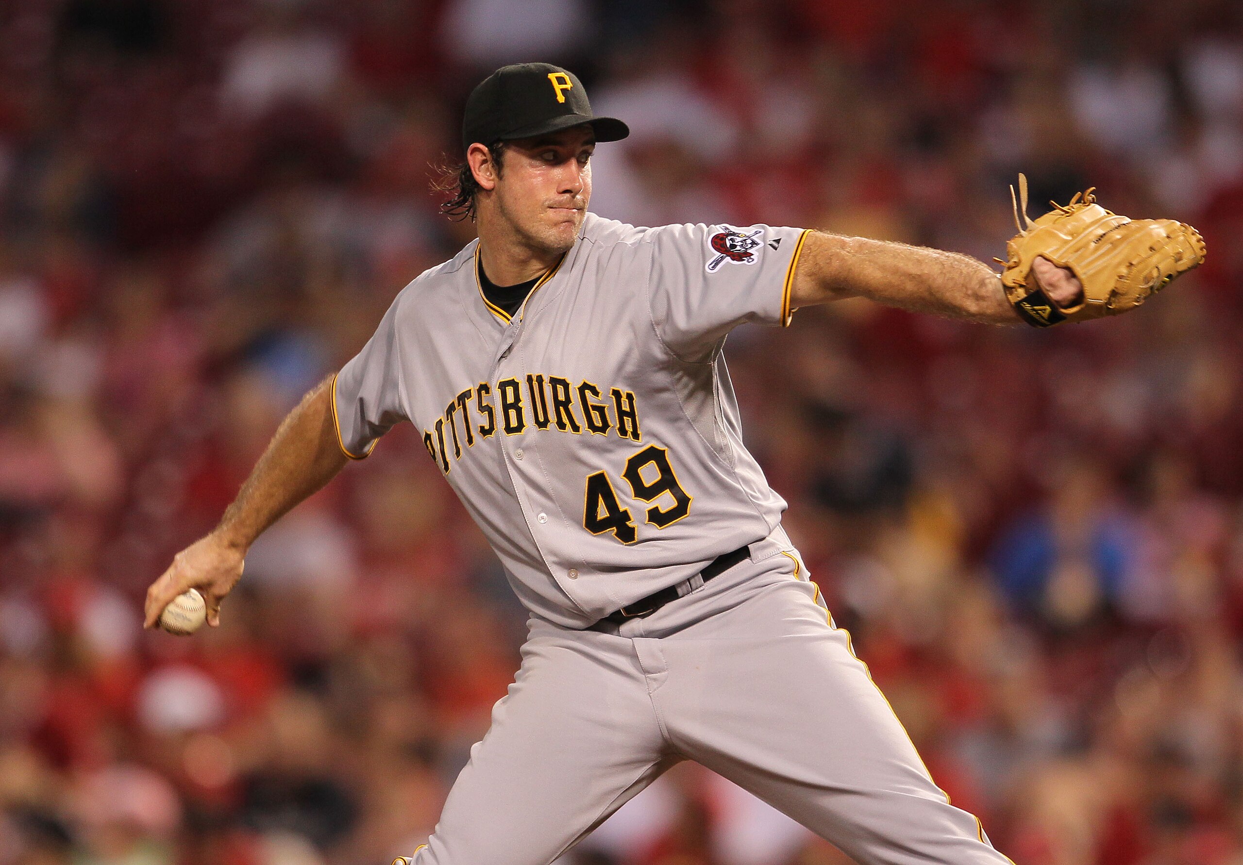 CINCINNATI - MAY 26:  Ross Ohlendorf #49 of the  the Pittsburgh Pirates throws a pitch during the game against the Cincinnati Reds at Great American Ball Park on May 26, 2010 in Cincinnati, Ohio.  (Photo by Andy Lyons/Getty Images)