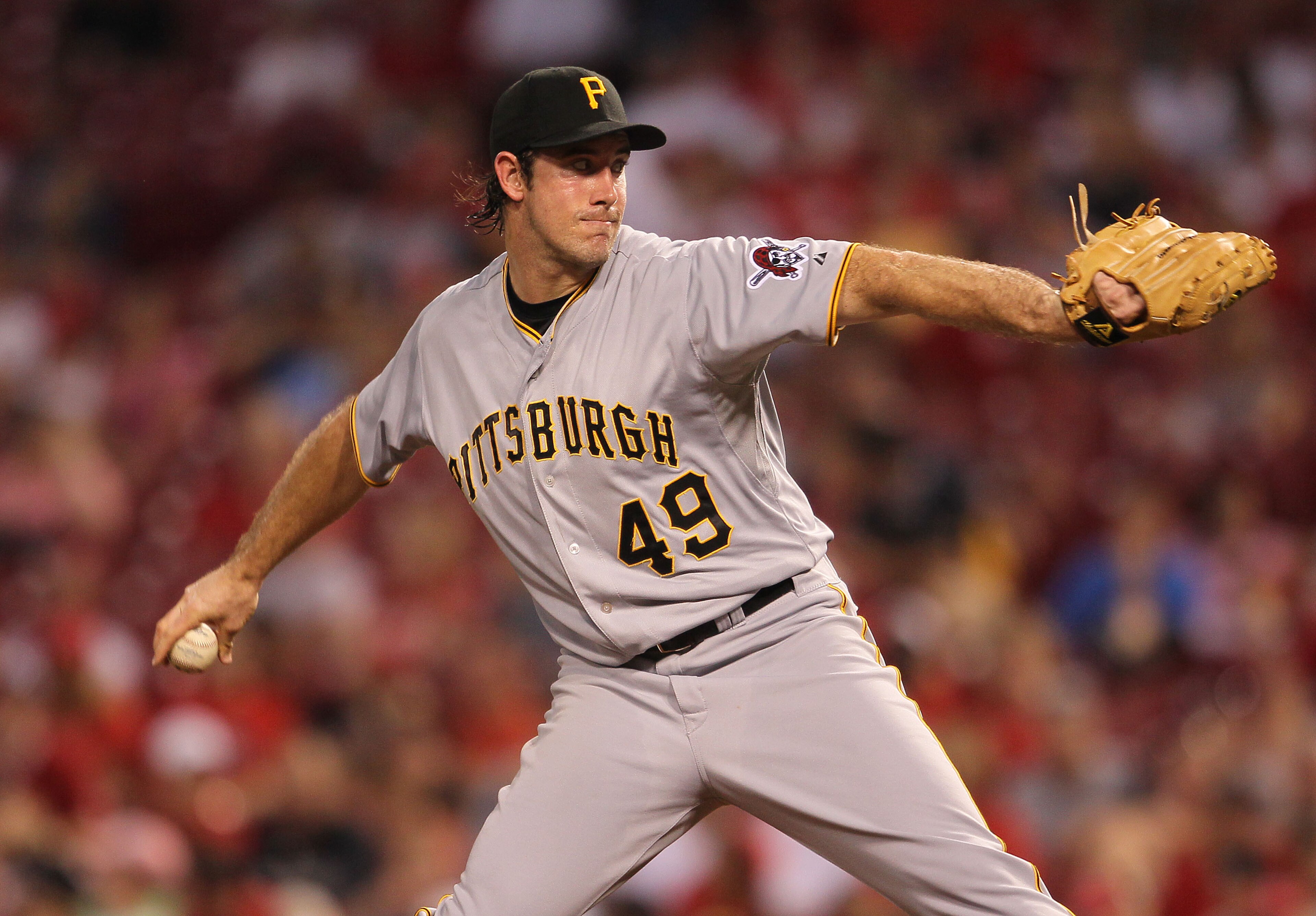 CINCINNATI - MAY 26:  Ross Ohlendorf #49 of the  the Pittsburgh Pirates throws a pitch during the game against the Cincinnati Reds at Great American Ball Park on May 26, 2010 in Cincinnati, Ohio.  (Photo by Andy Lyons/Getty Images)