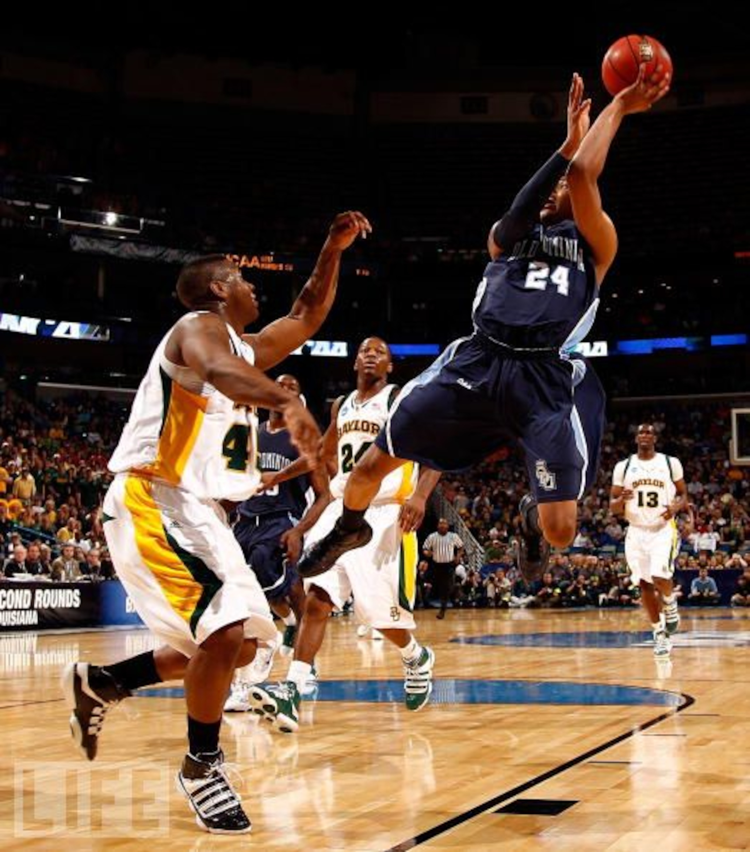 Kent Bazemore looks to lead the Monarchs deeper into this years NCAA Tournament
