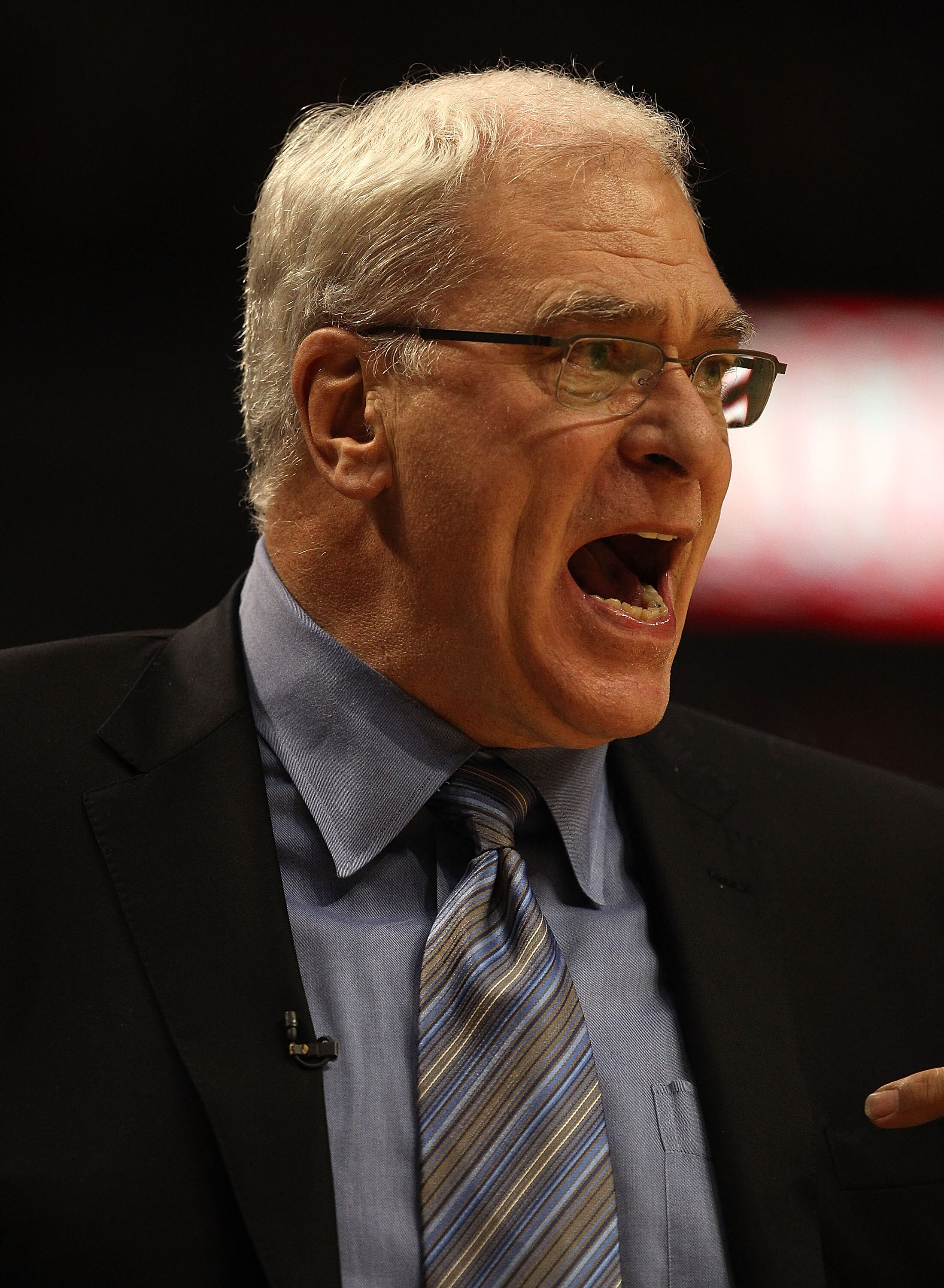 CHICAGO, IL - DECEMBER 10: Head coach Phil Jackson of the Los Angeles Lakers complains to a referee during a game against the Chicago Bulls at the United Center on December 10, 2010 in Chicago, Illinois. The Bulls defeated the Lakers 88-84. NOTE TO USER:
