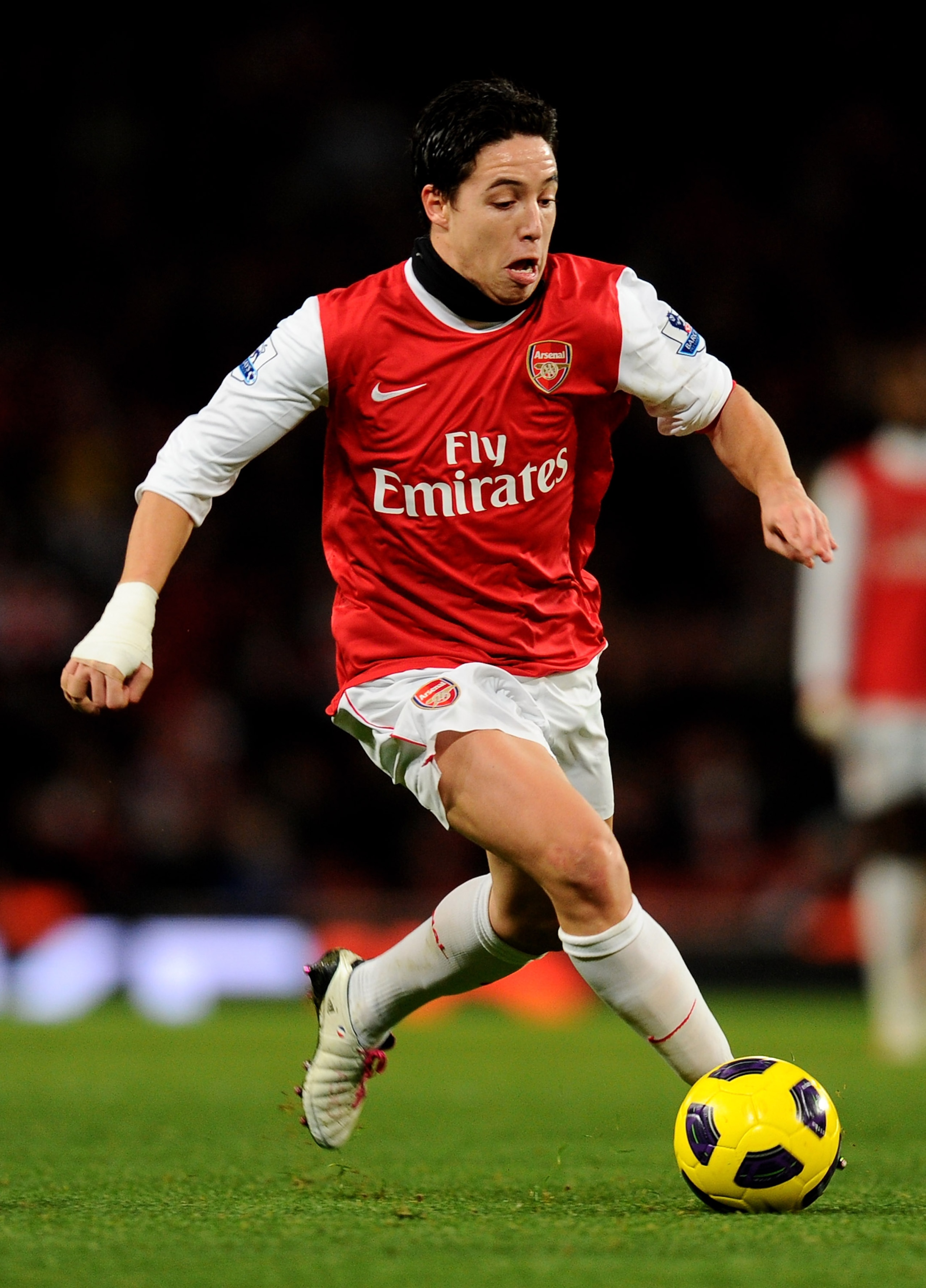 LONDON, ENGLAND - DECEMBER 04:  Samir Nasri of Arsenal in action during the Barclays Premier League match between Arsenal and Fulham at the Emirates Stadium on December 4, 2010 in London, England.  (Photo by Mike Hewitt/Getty Images)