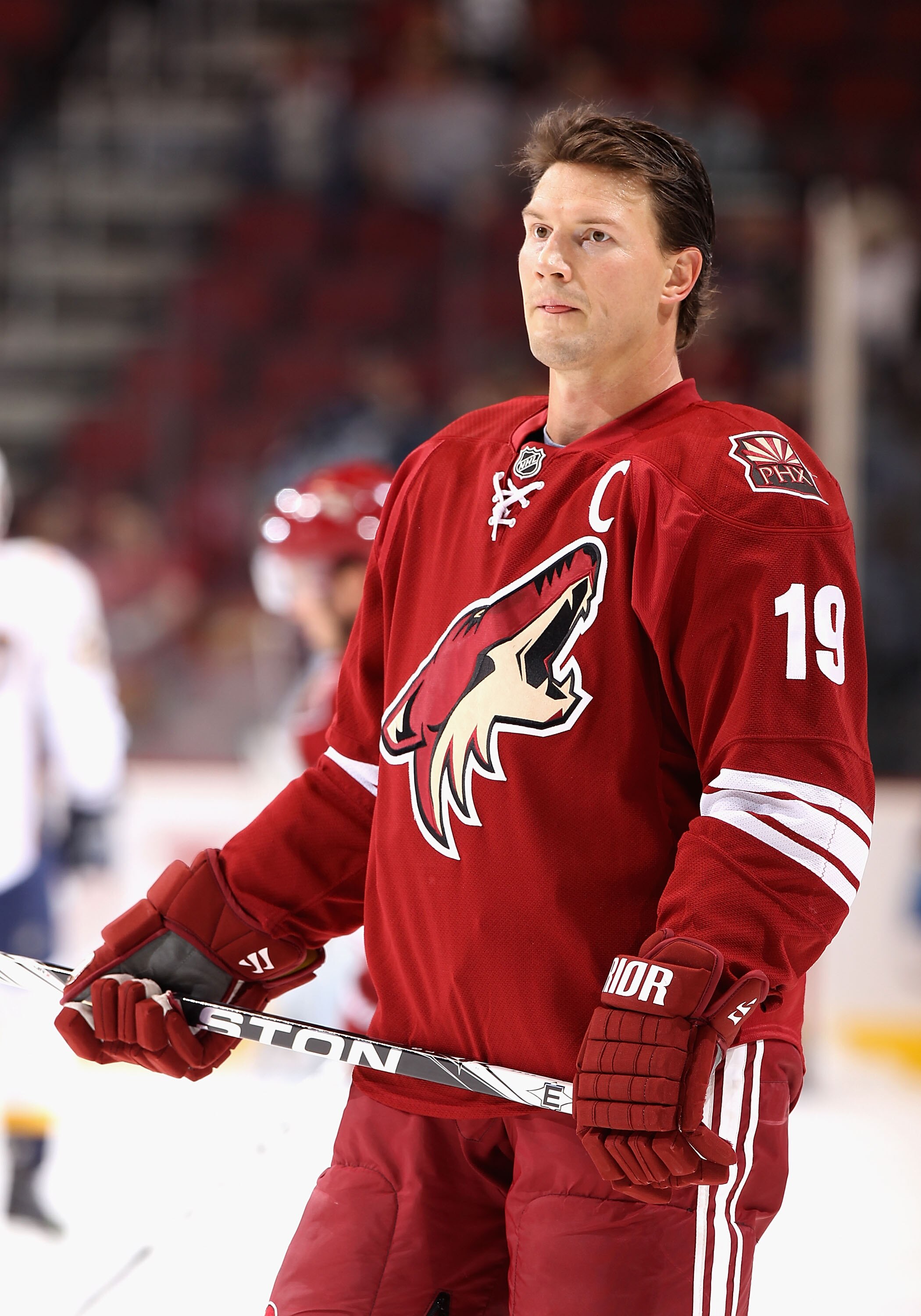 GLENDALE, AZ - NOVEMBER 03:  Shane Doan #19 of the Phoenix Coyotes warms up before the NHL game against the Nashville Predators at Jobing.com Arena on November 3, 2010 in Glendale, Arizona.  The Coyotes defeated the Predators 4-3.  (Photo by Christian Pet