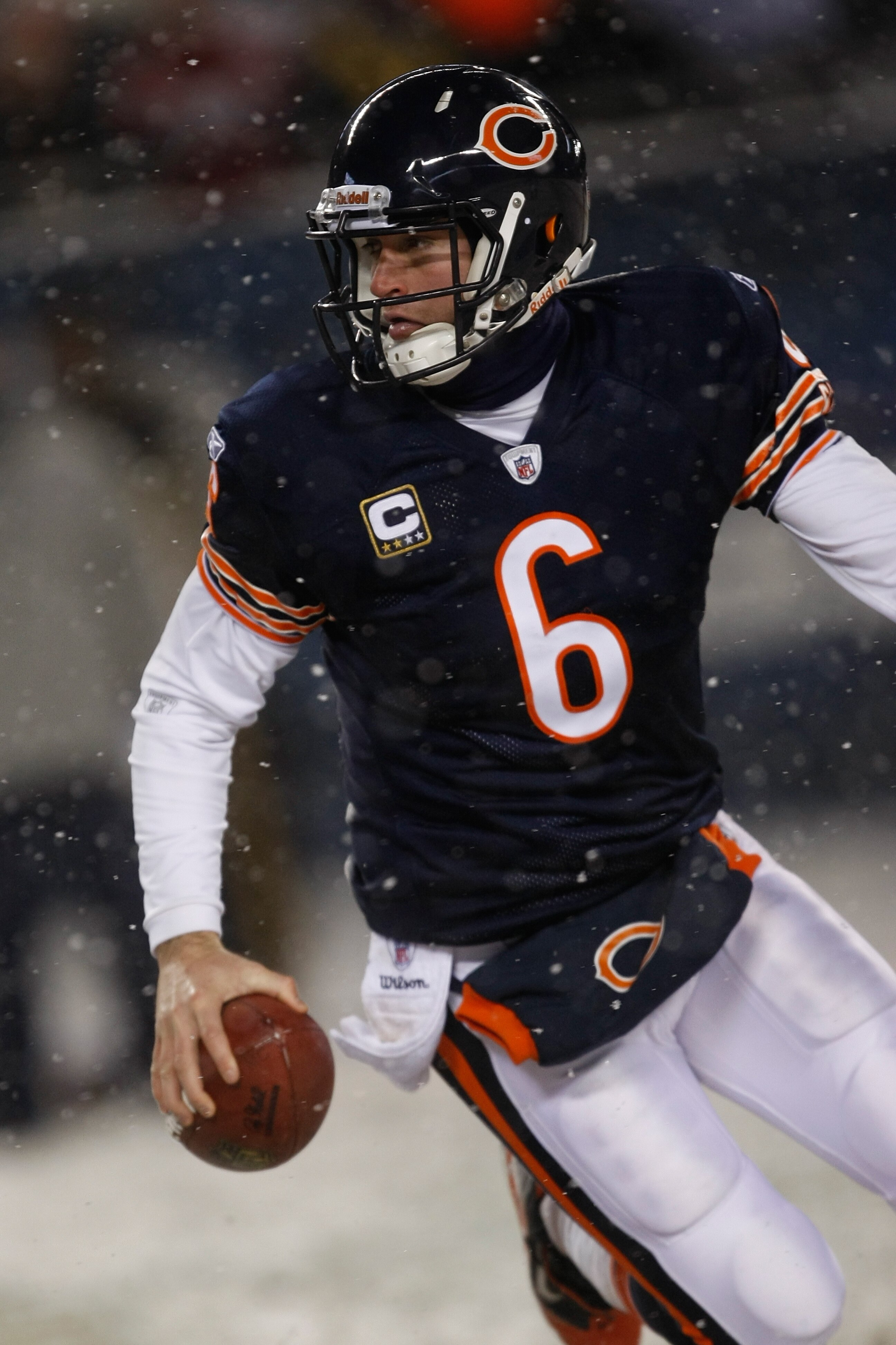 CHICAGO, IL - DECEMBER 12: Jay Cutler #6 of the Chicago Bears runs against the New England Patriots at Soldier Field on December 12, 2010 in Chicago, Illinois. The Patriots defeated the Bears 36-7. (Photo by Scott Boehm/Getty Images)