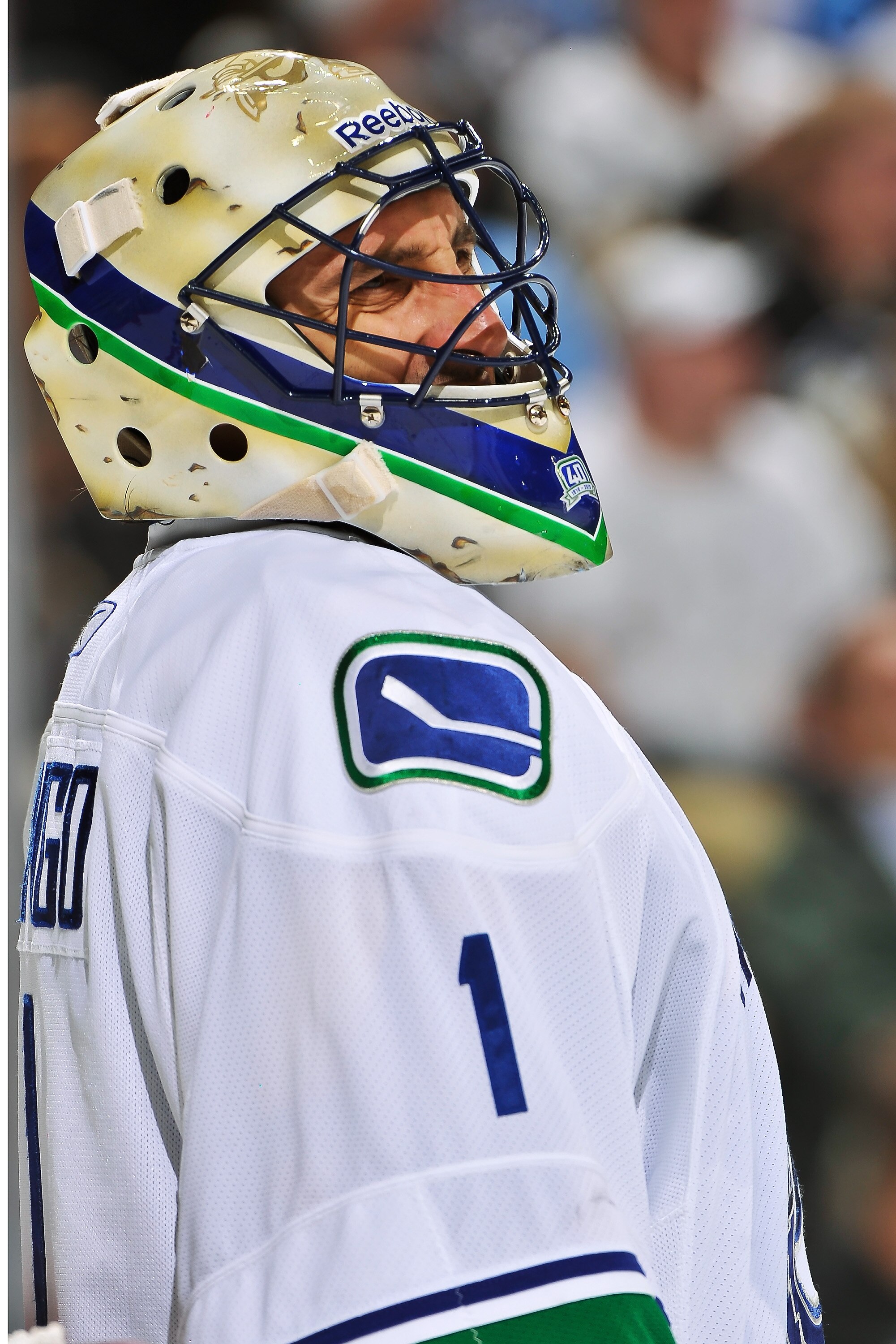 PITTSBURGH - NOVEMBER 17:  Goaltender Roberto Luongo #1 of the Vancouver Canucks takes a breather during a game against the Pittsburgh Penguins on November 17, 2010 at Consol Energy Center in Pittsburgh, Pennsylvania.  (Photo by Jamie Sabau/Getty Images)