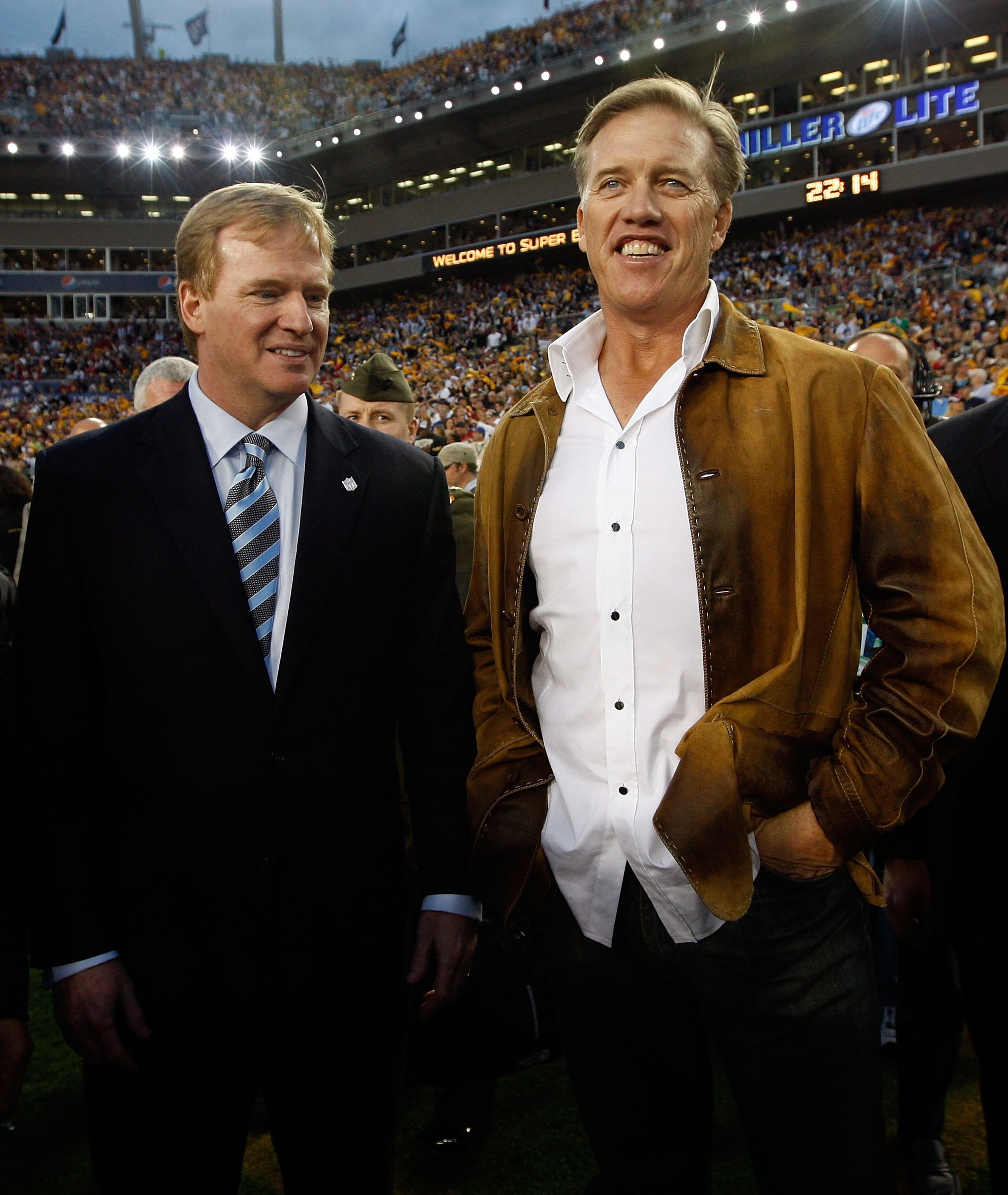 TAMPA, FL - FEBRUARY 01:  NFL Commissioner Roger Goodell and and hall of famer John Elway on the field prior to Super Bowl XLIII between the Arizona Cardinals and the Pittsburgh Steelers on February 1, 2009 at Raymond James Stadium in Tampa, Florida.  (Ph