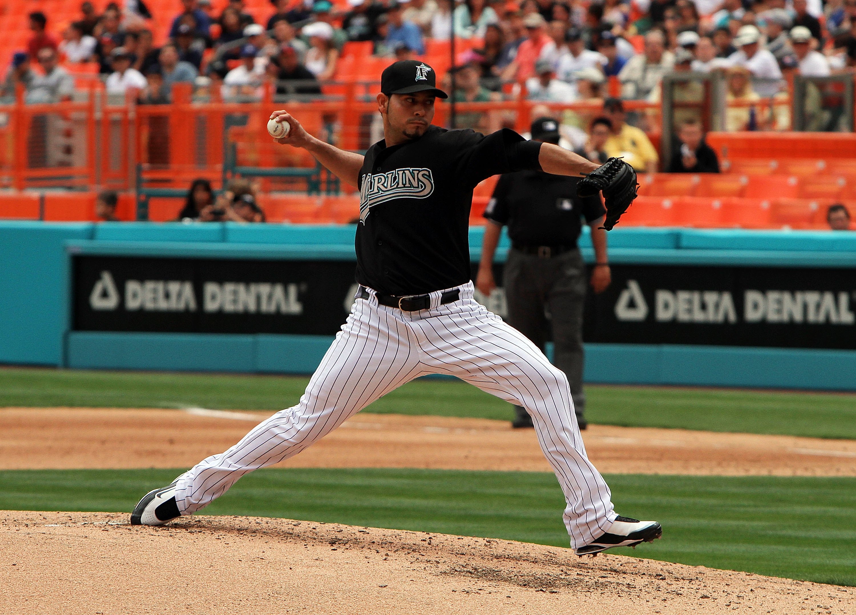 MIAMI - APRIL 11:  Starting pitcher Anibal Sanchez #19 of the Florida Marlins pitches against the Los Angeles Dodgers at Sun Life Stadium on April 11, 2010 in Miami, Florida. The Marlins defeated the Dodgers 6-5.  (Photo by Doug Benc/Getty Images)