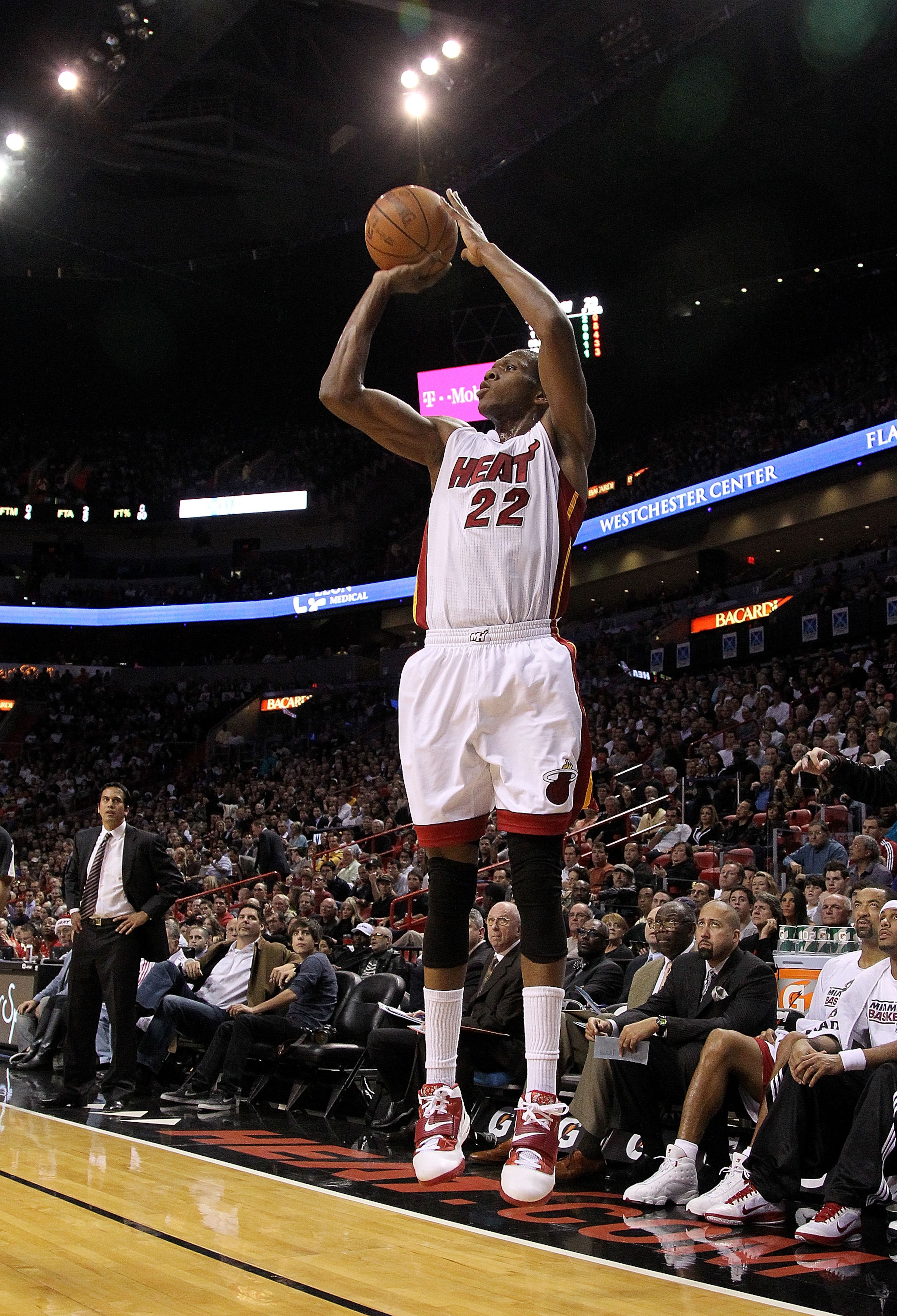 MIAMI, FL - DECEMBER 20: James Jones #22 of the Miami Heat shoots a jumpshot during a game against the Dallas Mavericks at American Airlines Arena on December 20, 2010 in Miami, Florida. NOTE TO USER: User expressly acknowledges and agrees that, by downl MIAMI, FL - DECEMBER 20: James Jones #22 of the Miami Heat shoots a jumpshot during a game against the Dallas Mavericks at American Airlines Arena on December 20, 2010 in Miami, Florida. NOTE TO USER: User expressly acknowledges and agrees that, by downl