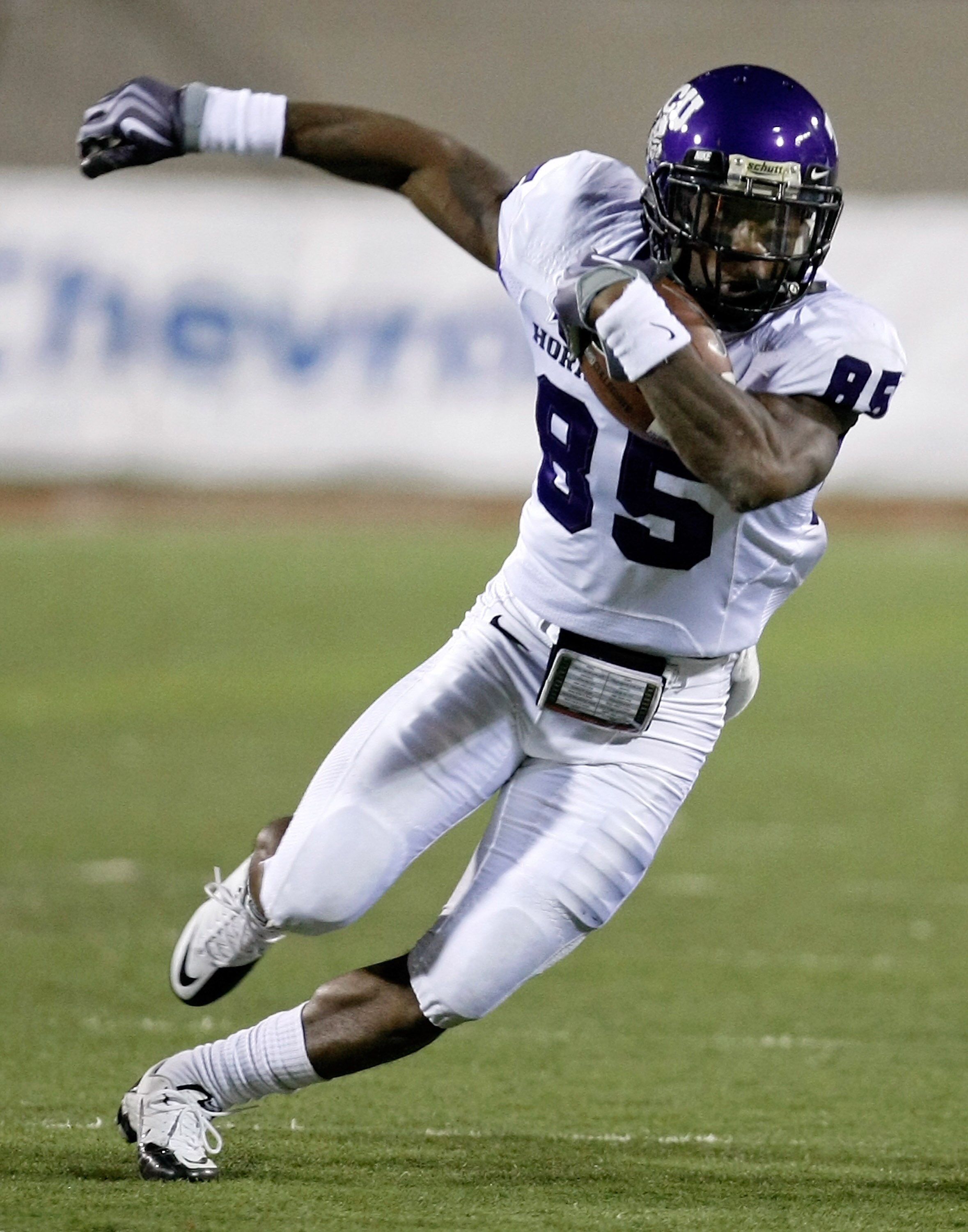 LAS VEGAS - OCTOBER 30:  Jeremy Kerley #85 of the Texas Christian University Horned Frogs runs for yardage against the UNLV Rebels at Sam Boyd Stadium October 30, 2010 in Las Vegas, Nevada. TCU won 48-6.  (Photo by Ethan Miller/Getty Images)
