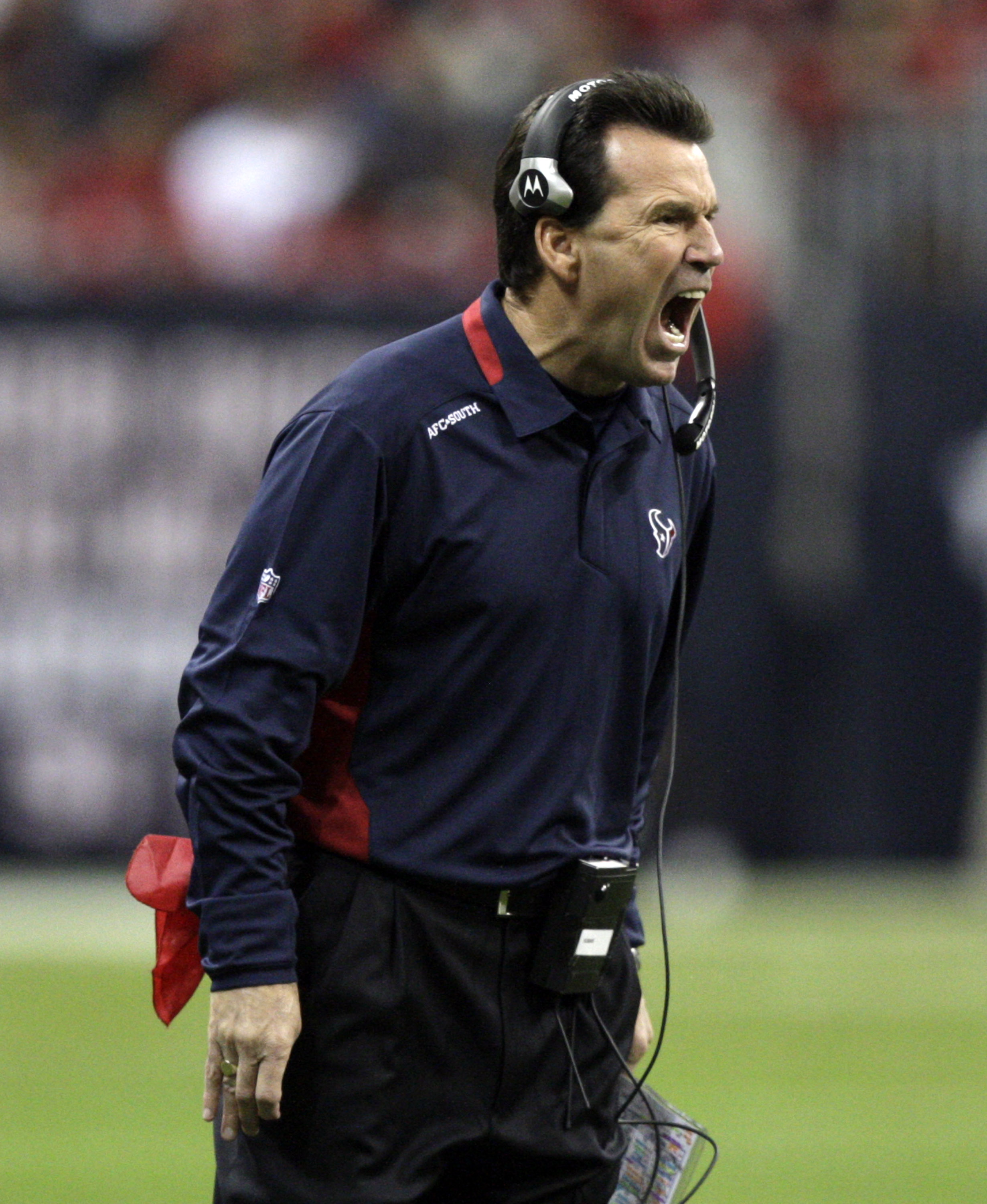 HOUSTON, TX - DECEMBER 13:  Head coach Gary Kubiak yells at the officials in the fourth quarter during a football game against the Baltimore Ravens at Reliant Stadium on December 13, 2010 in Houston, Texas.  (Photo by Bob Levey/Getty Images)