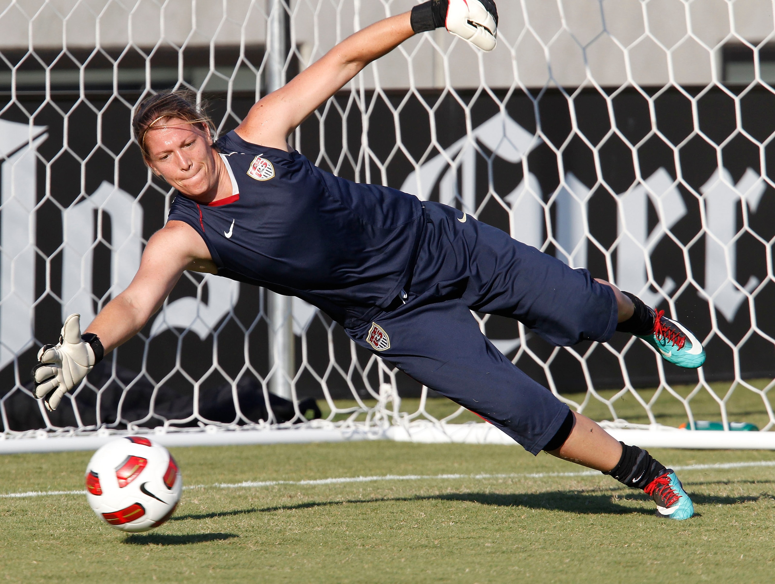 KENNESAW, GA - OCTOBER 02: Goalie Nicole Barnhart #18 of the U.S. Women's National Soccer Team warms up before the game against the People's Republic of China Women's National Soccer Team at Kennesaw State University Soccer Stadium on October 2, 2010 in KENNESAW, GA - OCTOBER 02: Goalie Nicole Barnhart #18 of the U.S. Women's National Soccer Team warms up before the game against the People's Republic of China Women's National Soccer Team at Kennesaw State University Soccer Stadium on October 2, 2010 in