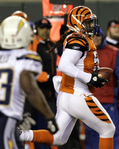 Maualuga Delivers!!! (Associated Press)