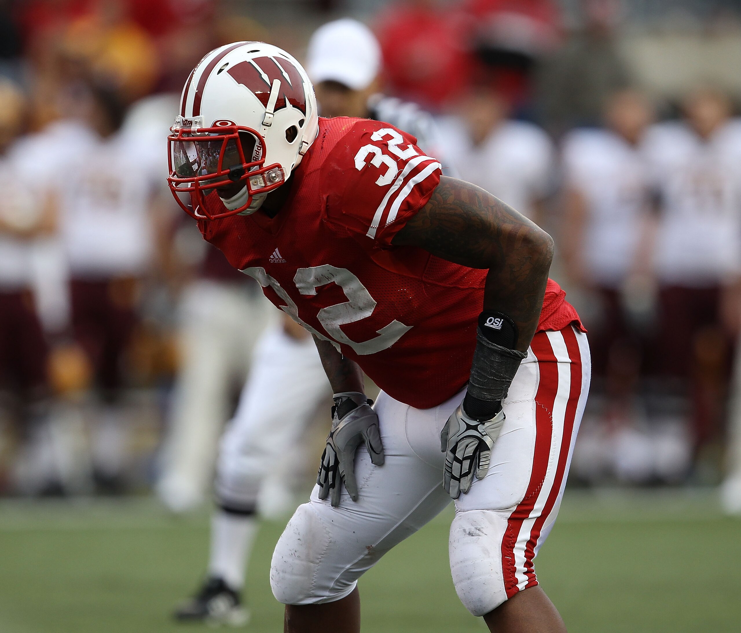 MADISON, WI - SEPTEMBER 18: John Clay #32 of the Wisconsin Badgers awaits the start of play against the Arizona State Sun Devils at Camp Randall Stadium on September 18, 2010 in Madison, Wisconsin. Wisconsin defeated Arizona State 20-19. (Photo by Jonatha