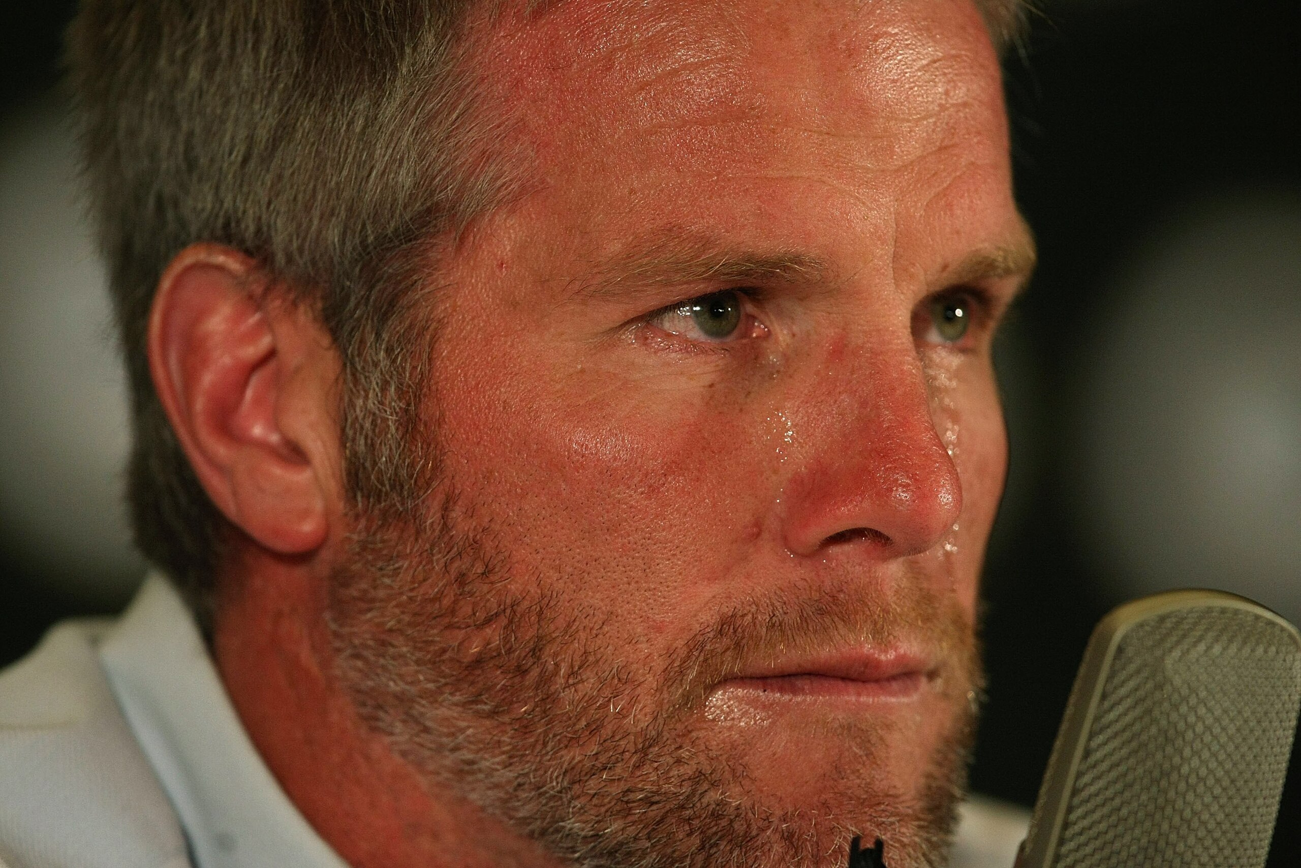 GREEN BAY, WI - MARCH 6: Quarterback Brett Favre of the Green Bay Packers announces his retirement at a press conference at Lambeau Field March 6, 2008 in Green Bay, Wisconsin. (Photo by Jonathan Daniel/Getty Images)