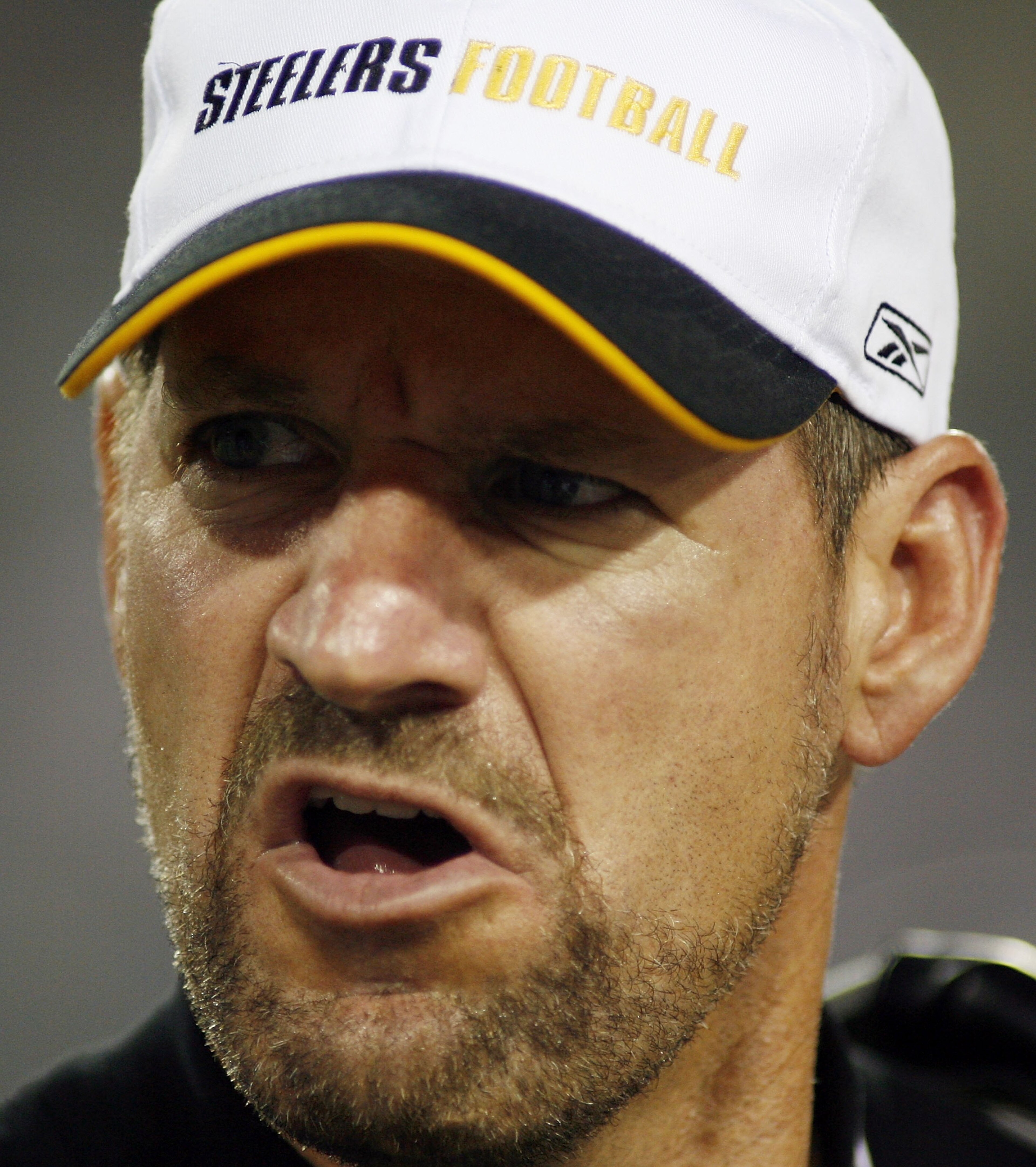 JACKSONVILLE, FL - SEPTEMBER 18: Head coach Bill Cowher of the Pittsburgh Steelers reacts after a play in the fourth quarter against the Jacksonville Jaguars at Alltel Stadium on September 18, 2006 in Jacksonville, Florida. The Jaguars defeated the Steel JACKSONVILLE, FL - SEPTEMBER 18: Head coach Bill Cowher of the Pittsburgh Steelers reacts after a play in the fourth quarter against the Jacksonville Jaguars at Alltel Stadium on September 18, 2006 in Jacksonville, Florida. The Jaguars defeated the Steel