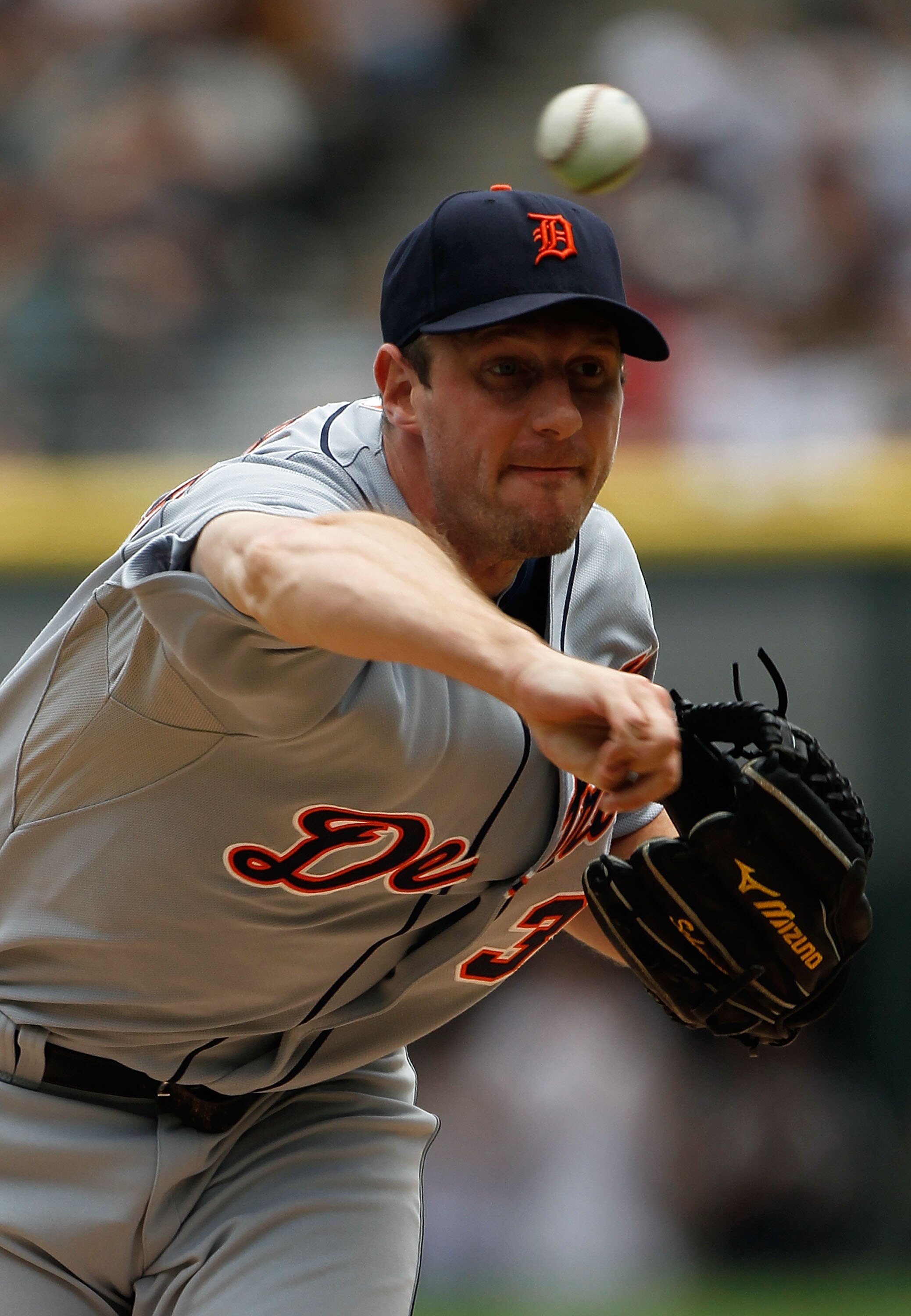 CHICAGO - JUNE 10: Starting pitcher Max Scherzer #37 of the Detroit Tigers delivers the ball against the Chicago White Sox at U.S. Cellular Field on June 10, 2010 in Chicago, Illinois. (Photo by Jonathan Daniel/Getty Images)
