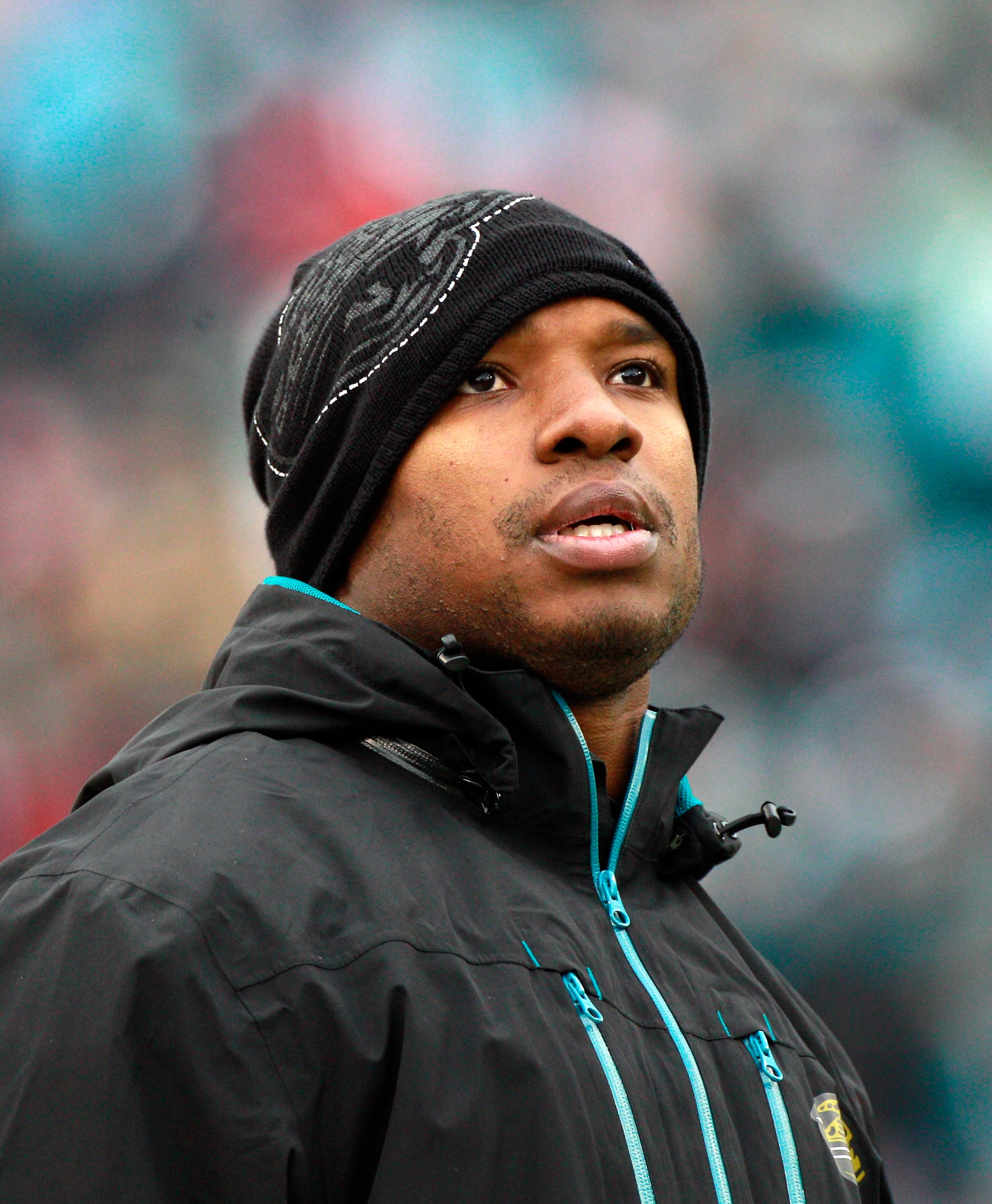 JACKSONVILLE, FL - DECEMBER 26:  Maurice Jones-Drew #32 of the Jacksonville Jaguars watches the action during the game against the Washington Redskins at EverBank Field on December 26, 2010 in Jacksonville, Florida.  (Photo by Sam Greenwood/Getty Images)