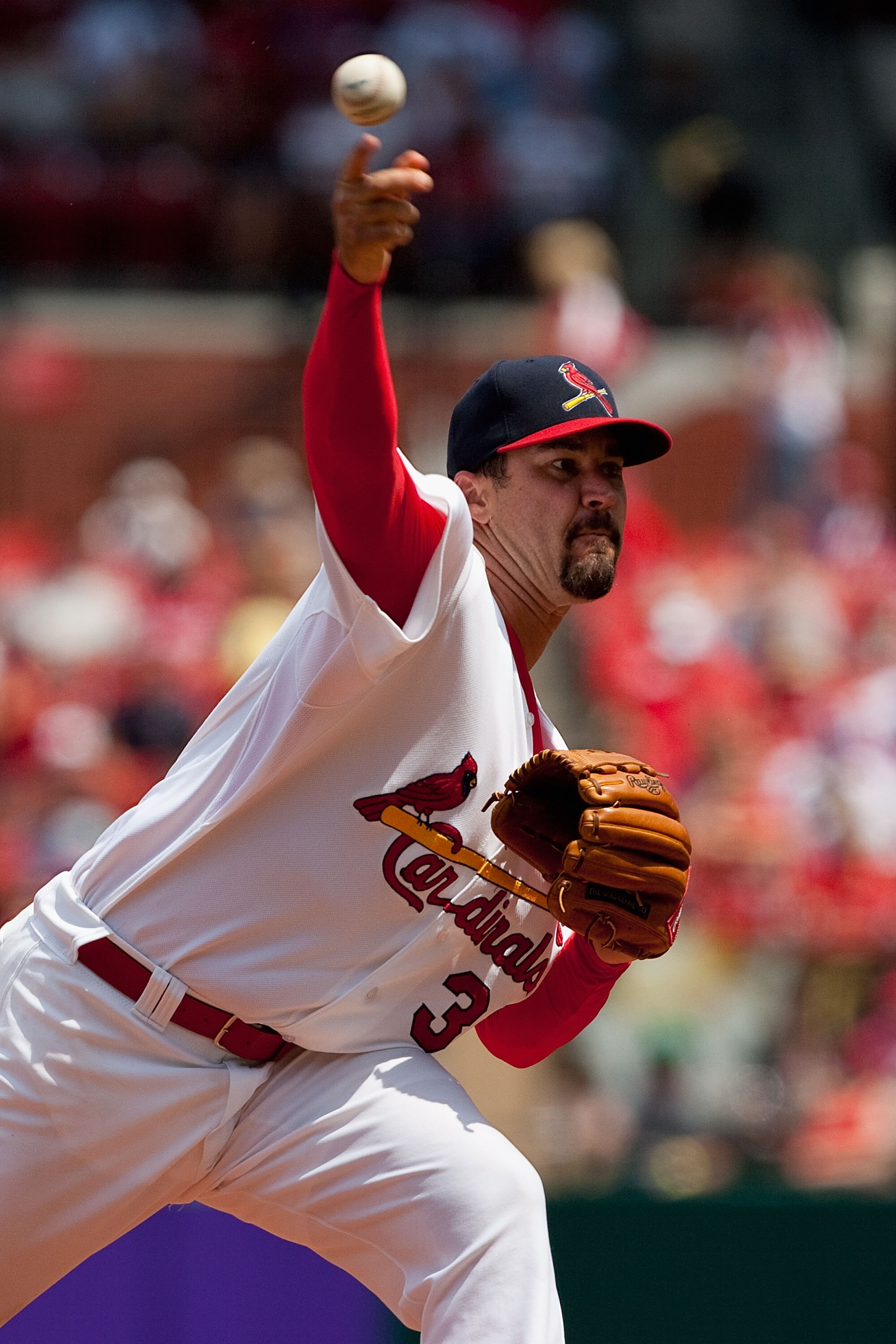 ST. LOUIS - JULY 18: Starting pitcher Jeff Suppan #37 of the St. Louis Cardinals thows against the Los Angeles Dodgers at Busch Stadium on July 18, 2010 in St. Louis, Missouri.  The Cardinals beat the Dodgers 5-4.  (Photo by Dilip Vishwanat/Getty Images)