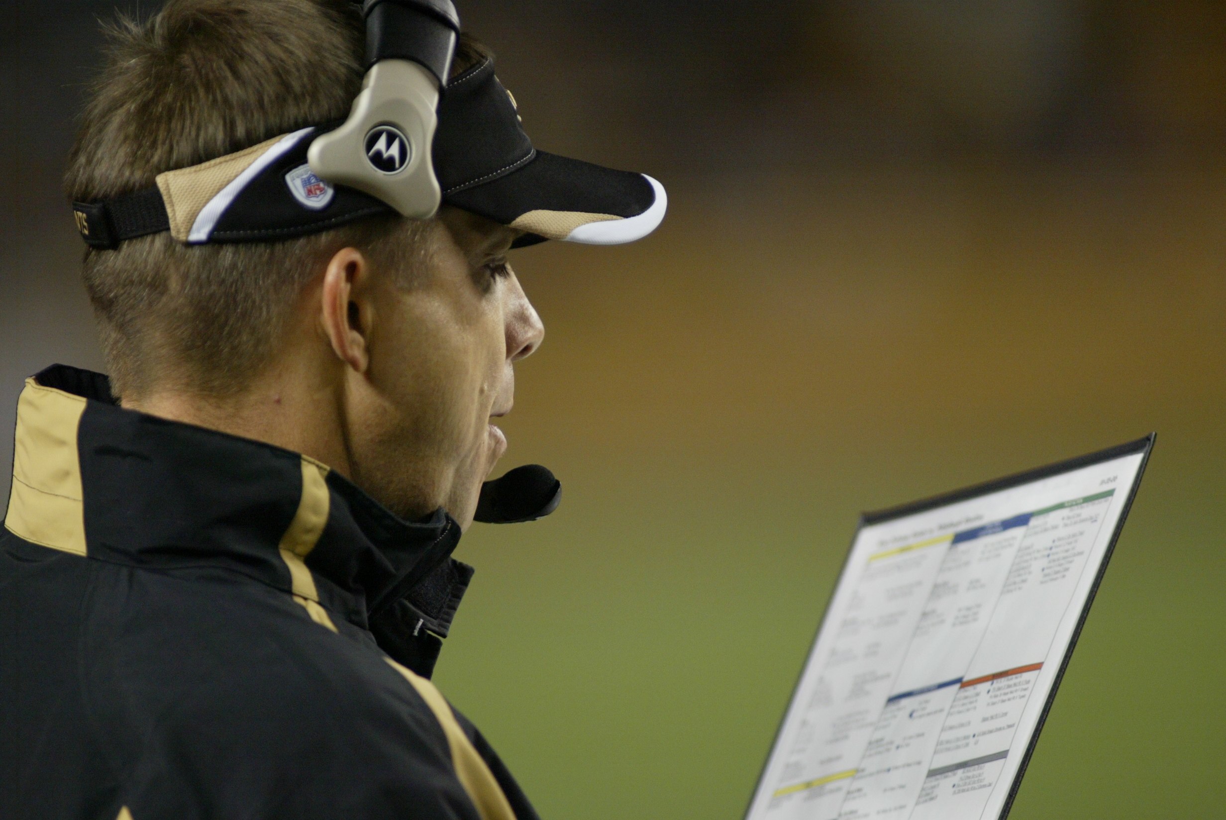 PITTSBURGH - NOVEMBER 12:  Head coach Sean Payton of the New Orleans Saints looks at a play chart during the game against the Pittsburgh Steelers on November 12, 2006 at Heinz Field in Pittsburgh, Pennsylvania. The Steelers defeated the Saints 38-31. (Pho