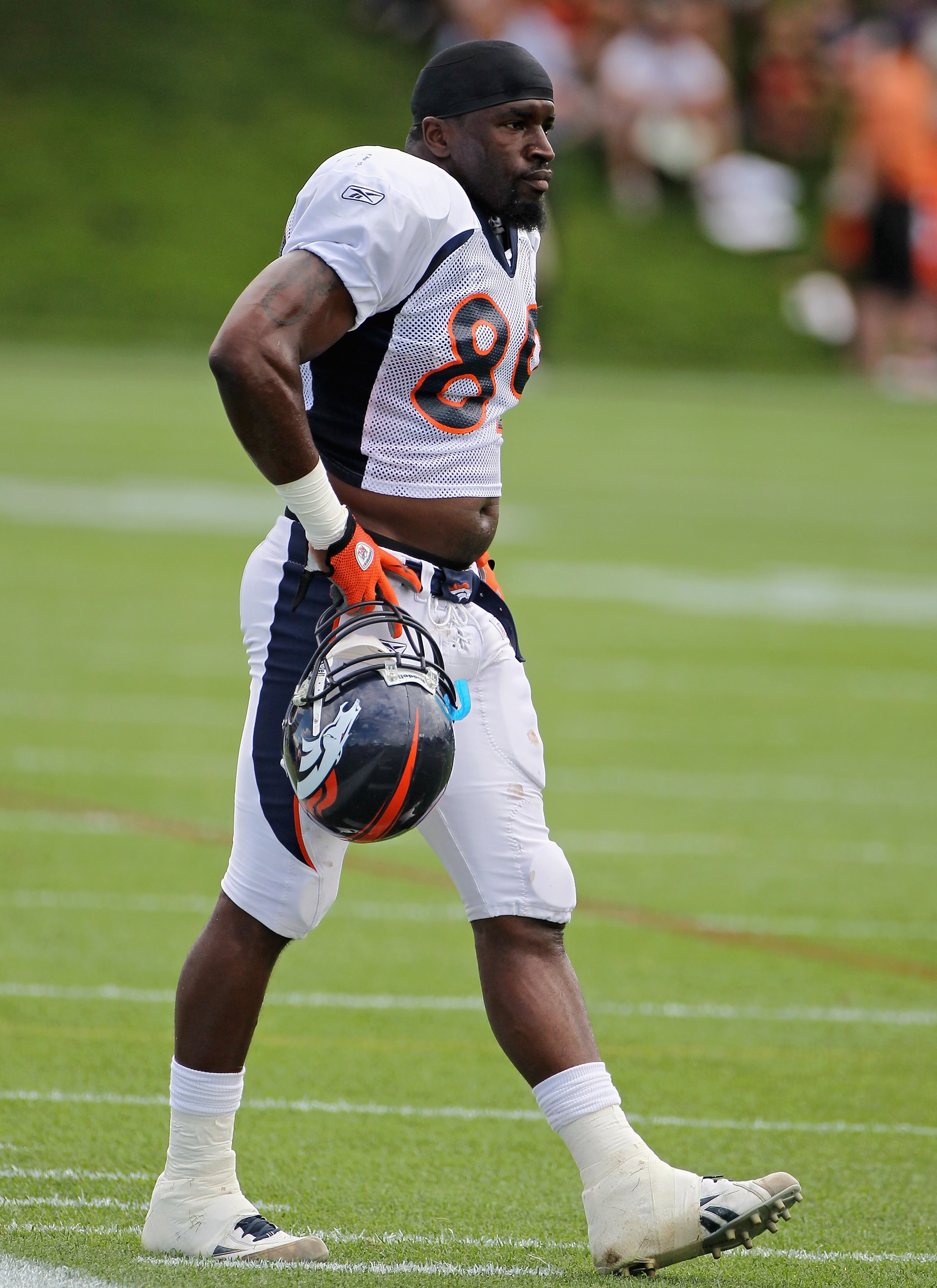 ENGLEWOOD, CO - AUGUST 05:  Tight end Daniel Graham #89 of the Denver Bronocs takes part in practice during training camp at Dove Valley on August 5, 2010 in Englewood, Colorado.  (Photo by Doug Pensinger/Getty Images)