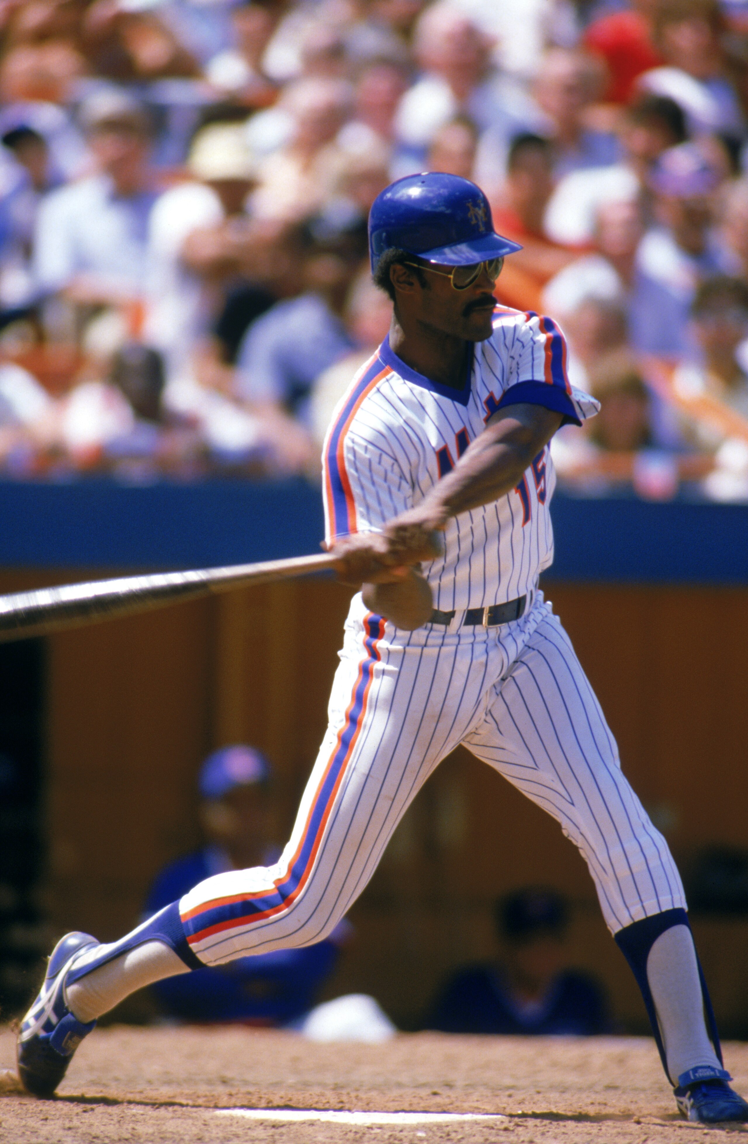 FLUSING, NY - 1985: George Foster #15 of the New York Mets takes a swing during a game in 1985 at Shea Stadium in Flushing, New York. (Photo by Rick Stewart/Getty Images) FLUSING, NY - 1985: George Foster #15 of the New York Mets takes a swing during a game in 1985 at Shea Stadium in Flushing, New York. (Photo by Rick Stewart/Getty Images)