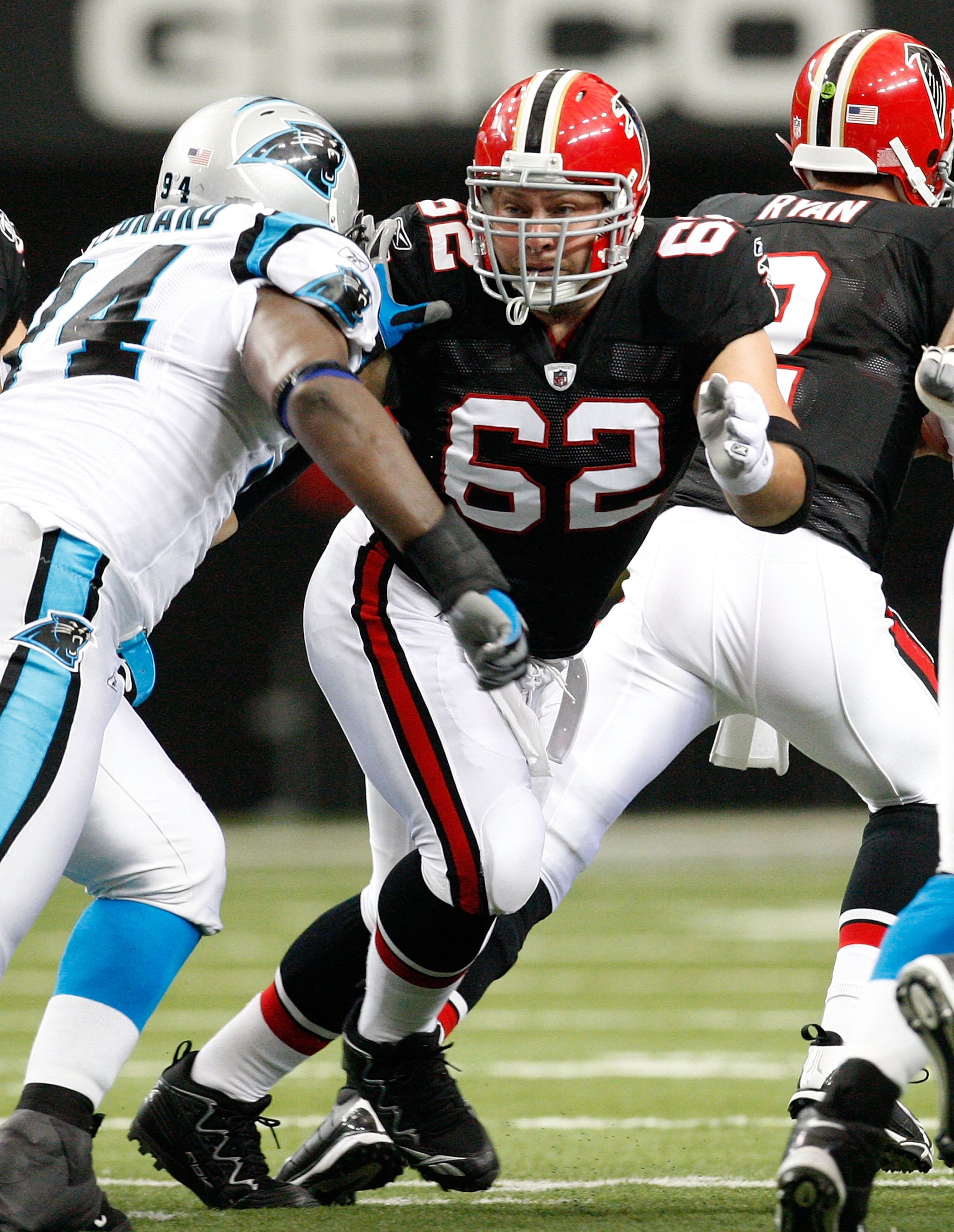 ATLANTA - SEPTEMBER 20: Todd McClure #62 of the Atlanta Falcons against the Carolina Panthers at Georgia Dome on September 20, 2009 in Atlanta, Georgia. (Photo by Kevin C. Cox/Getty Images) ATLANTA - SEPTEMBER 20: Todd McClure #62 of the Atlanta Falcons against the Carolina Panthers at Georgia Dome on September 20, 2009 in Atlanta, Georgia. (Photo by Kevin C. Cox/Getty Images)