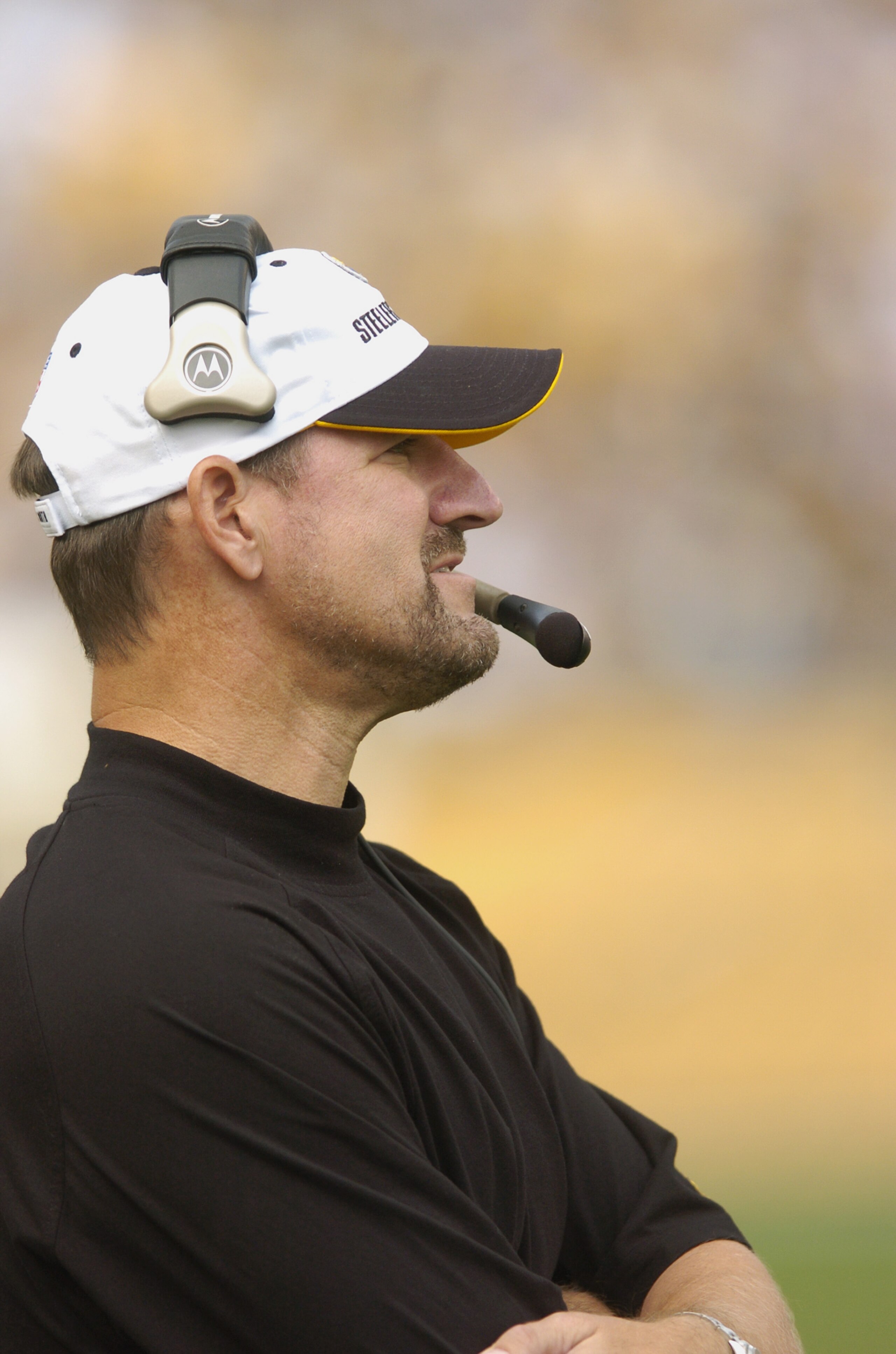 PITTSBURGH, PA - SEPTEMBER 24:  Head Coach Bill Cowher of the Pittsburgh Steelers looks on during the NFL game against the Cincinnati Bengals on September 24, 2006 at Heinz Field in Pittsburgh, Pennsylvania. The Bengals won the game 28-20.  (Photo by Greg