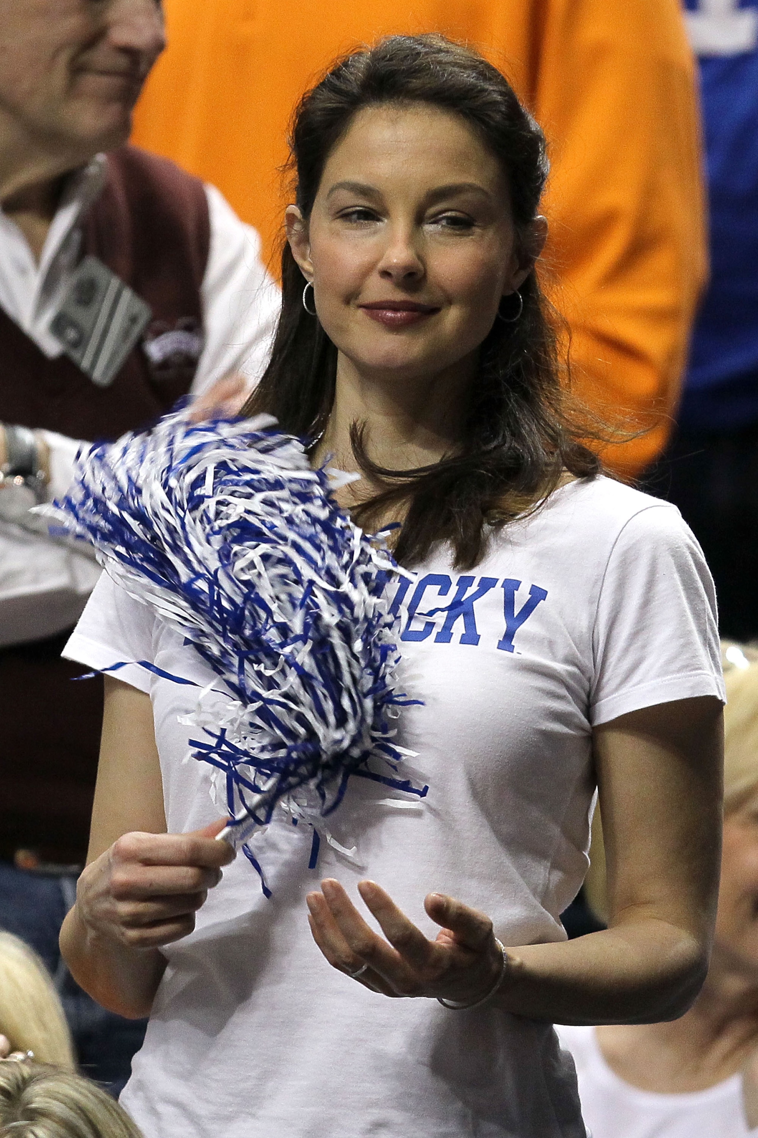 NASHVILLE, TN - MARCH 13:  Actress Ashley Judd cheers for the Kentucky Wildcats against the Tennessee Volunteers during the semirfinals of the SEC Men's Basketball Tournament at the Bridgestone Arena on March 13, 2010 in Nashville, Tennessee.  (Photo by A