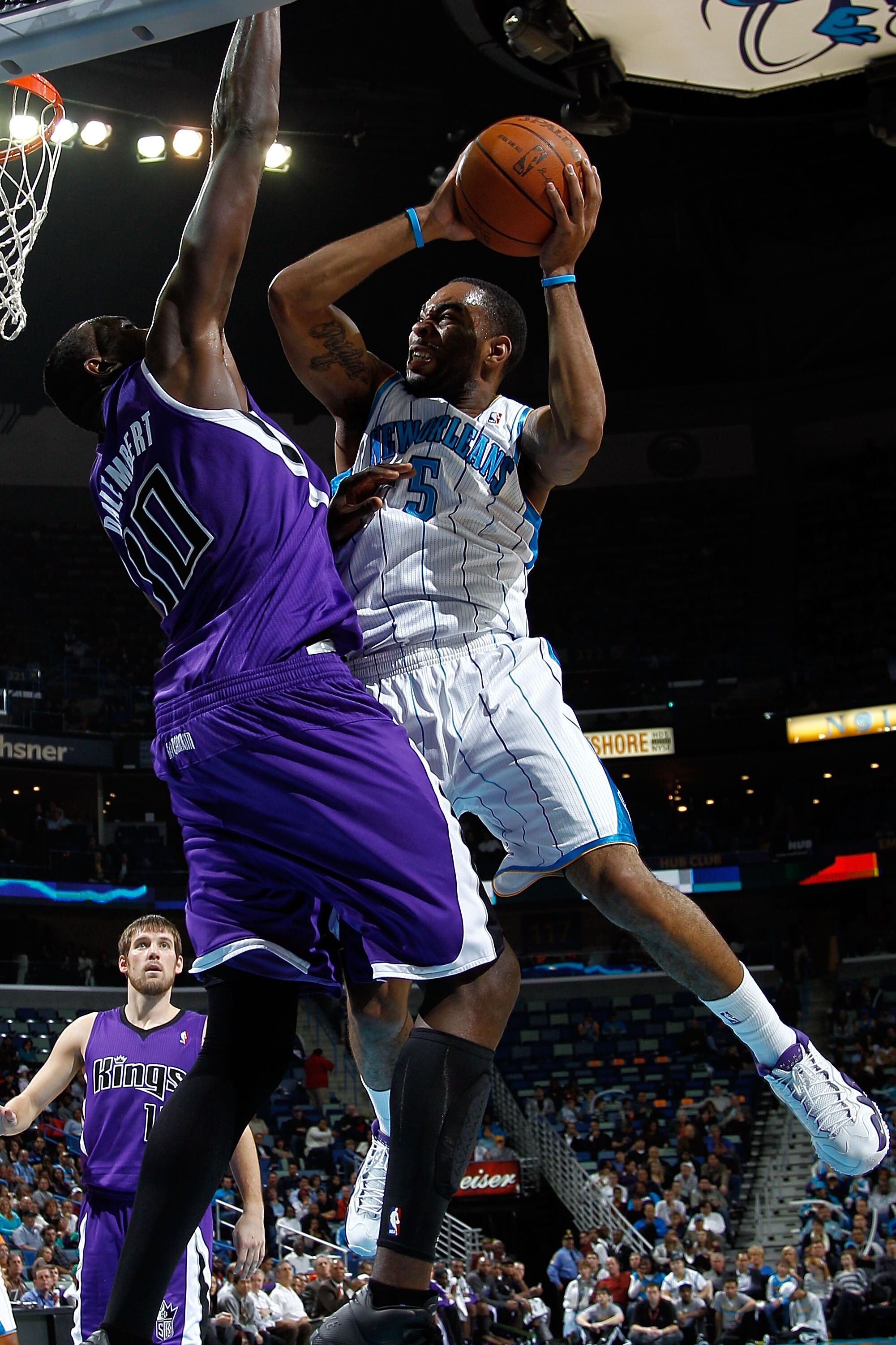 NEW ORLEANS, LA - DECEMBER 15:  Marcus Thornton #5 of the New Orleans Hornets shoots the ball over Samuel Dalembert #10 of the Sacramento Kings at the New Orleans Arena on December 15, 2010 in New Orleans, Louisiana.  The Hornets defeated the Kings 94-91.