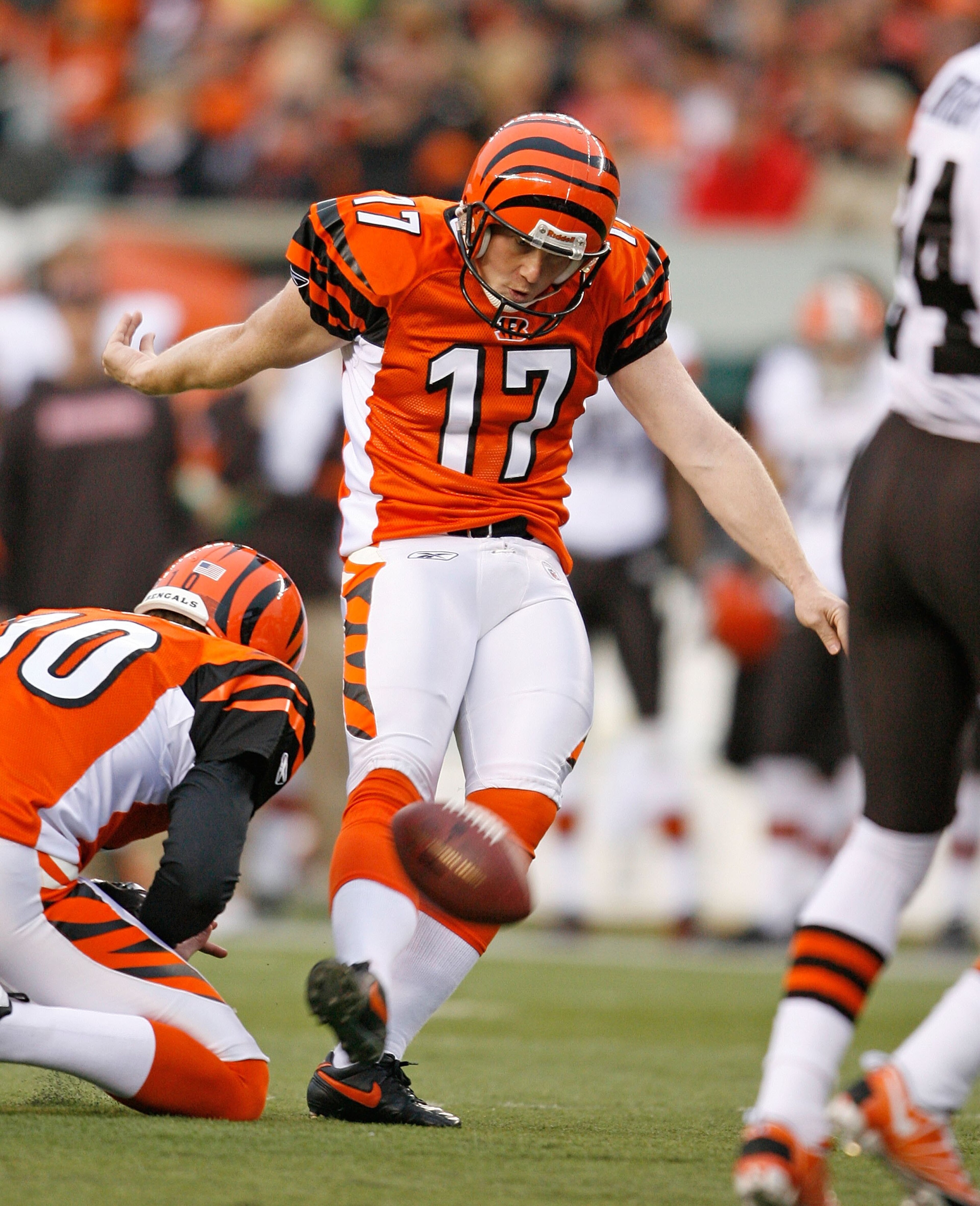 CINCINNATI - NOVEMBER 29: Shayne Graham #17 of the Cincinnati Bengals runs with the ball during the NFL game against the Cleveland Browns at Paul Brown Stadium on November 29, 2009 in Cincinnati, Ohio.  (Photo by Andy Lyons/Getty Images)
