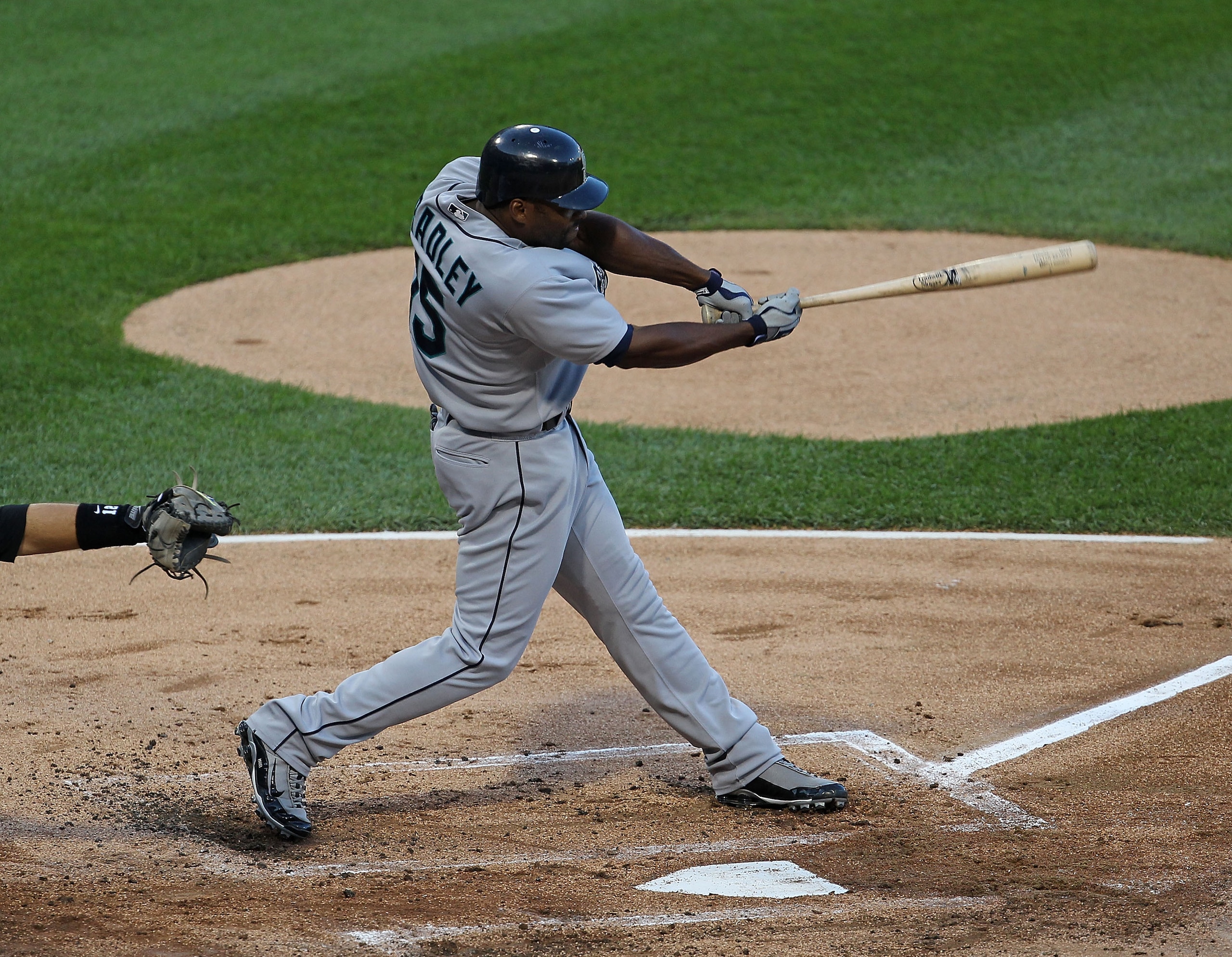 CHICAGO - JULY 26: Milton Bradley #15 of the Seattle Mariners takes a swing against the Chicago White Sox at U.S. Cellular Field on July 26, 2010 in Chicago, Illinois. The White Sox defeated the Mariners 6-1. (Photo by Jonathan Daniel/Getty Images) CHICAGO - JULY 26: Milton Bradley #15 of the Seattle Mariners takes a swing against the Chicago White Sox at U.S. Cellular Field on July 26, 2010 in Chicago, Illinois. The White Sox defeated the Mariners 6-1. (Photo by Jonathan Daniel/Getty Images)