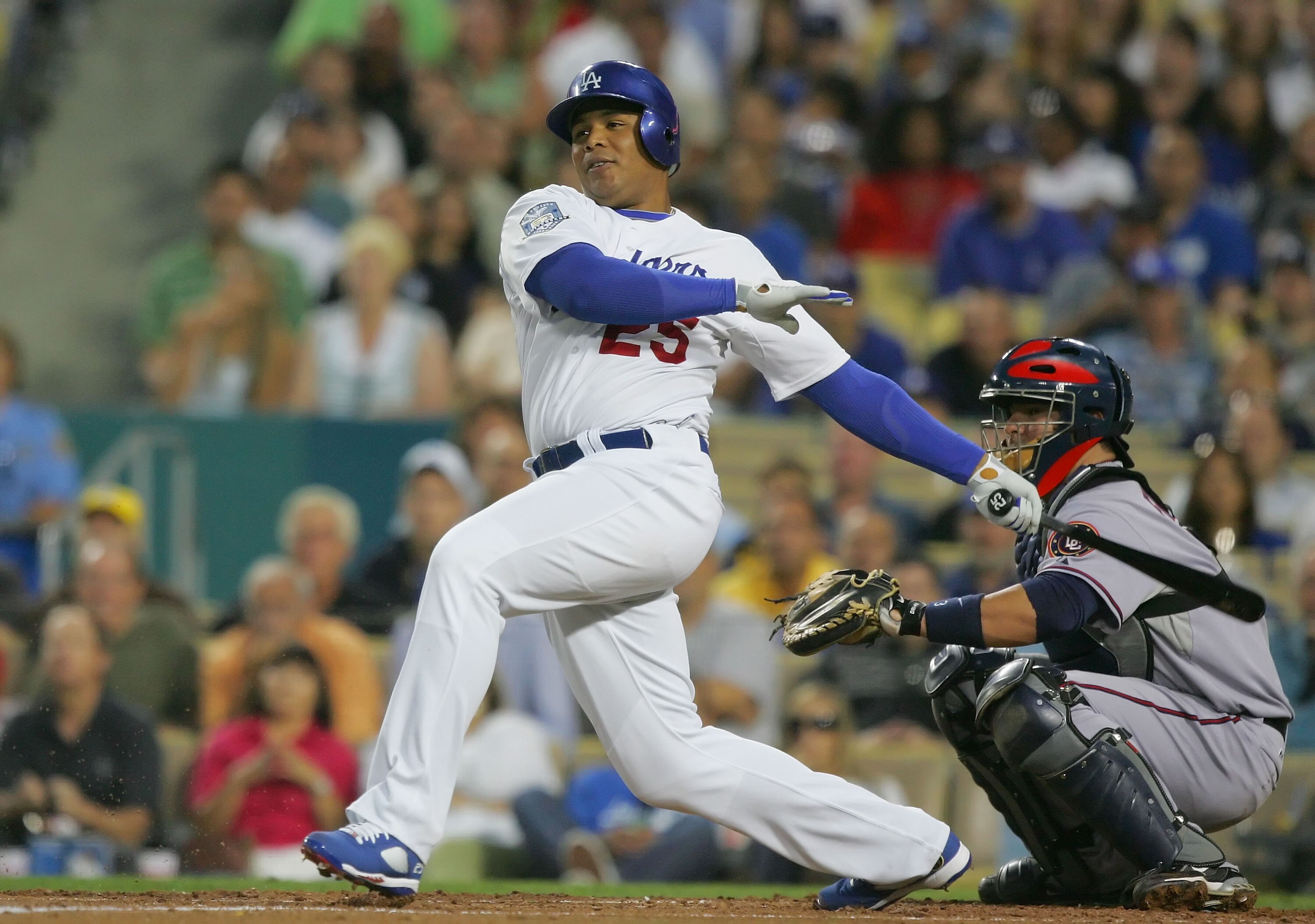 LOS ANGELES, CA - JULY 25:  Andruw Jones #25 of the Los Angeles Dodgers at bat against the Washington Nationals at Dodger Stadium on July 25, 2008 in Los Angeles, California.  (Photo by Lisa Blumenfeld/Getty Images)