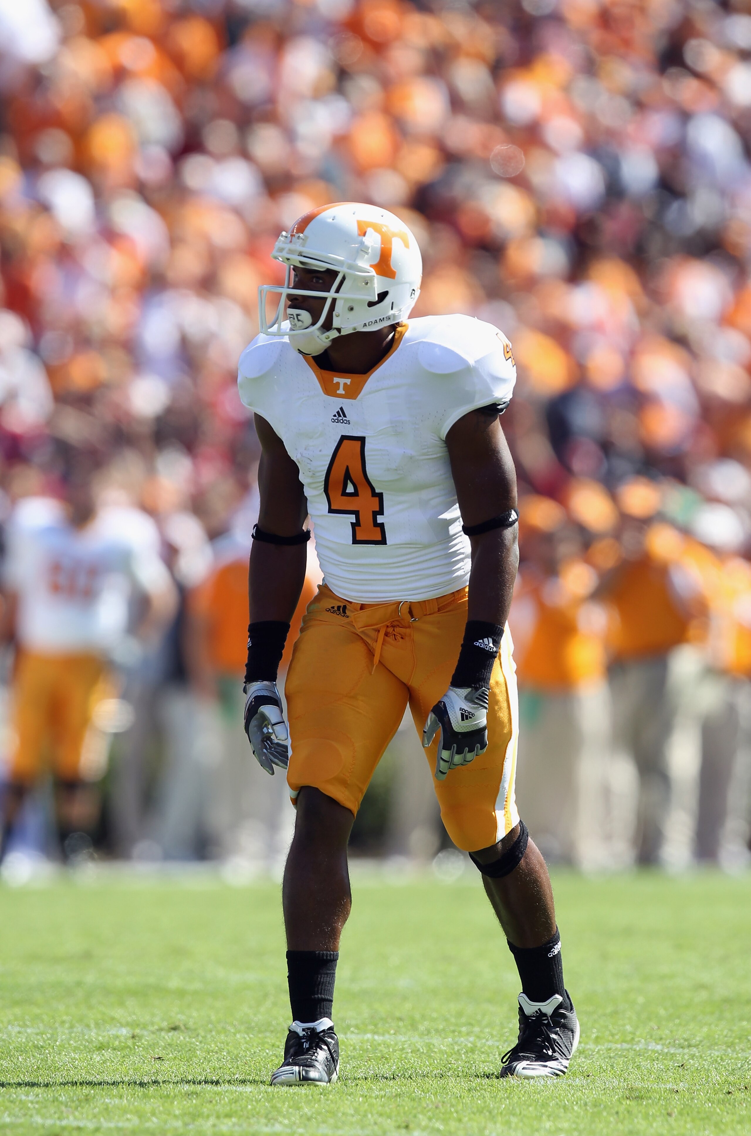 COLUMBIA, SC - OCTOBER 30:  Gerald Jones #4 of the Tennessee Volunteers against the South Carolina Gamecocks during their game at Williams-Brice Stadium on October 30, 2010 in Columbia, South Carolina.  (Photo by Streeter Lecka/Getty Images)