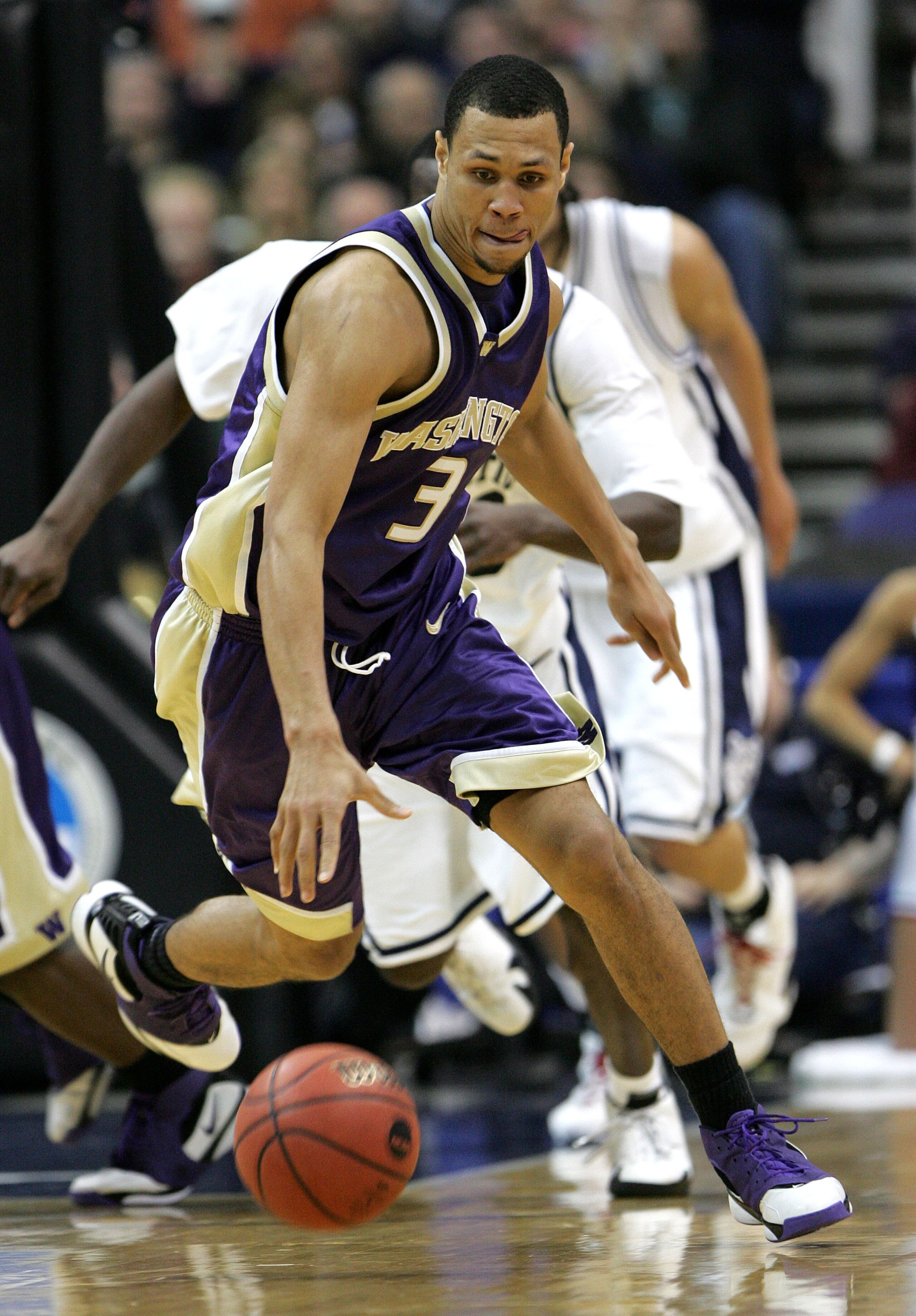 WASHINGTON - MARCH 24:  Brandon Roy #3 of the Washington Huskies drives the ball against Connecticut Huskies during the Regionals of the NCAA Men's Basketball Tournament on March 24, 2006 at the Verizon Center in Washington DC.  (Photo by Win McNamee/Gett