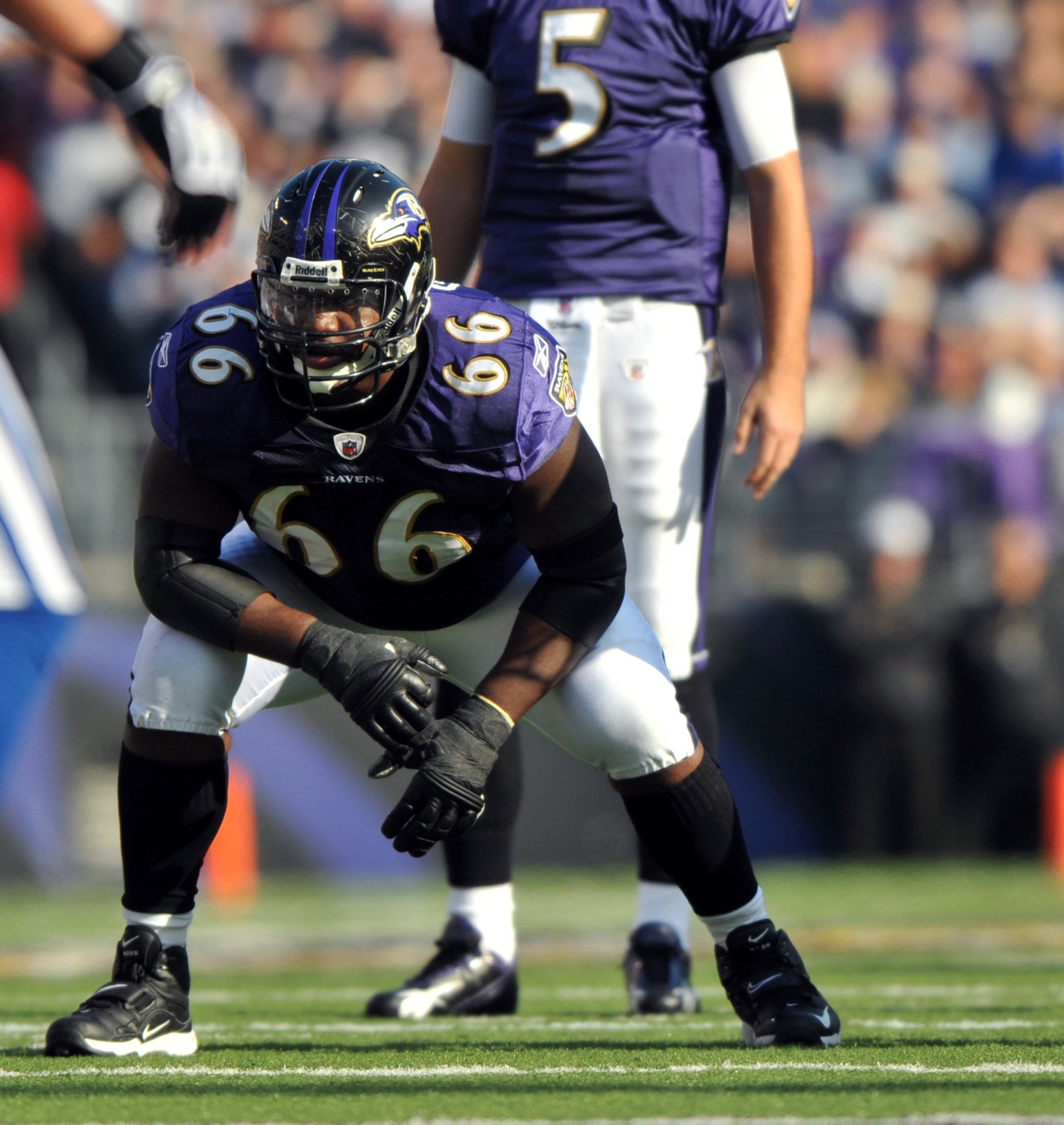 BALTIMORE - NOVEMBER 22: Ben Grubbs #66 of the Baltimore Ravens defends against the Indianapolis Colts at M&T Bank Stadium on November 22, 2009 in Baltimore, Maryland. The Colts defeated the Ravens 17-15. (Photo by Larry French/Getty Images) BALTIMORE - NOVEMBER 22: Ben Grubbs #66 of the Baltimore Ravens defends against the Indianapolis Colts at M&T Bank Stadium on November 22, 2009 in Baltimore, Maryland. The Colts defeated the Ravens 17-15. (Photo by Larry French/Getty Images)